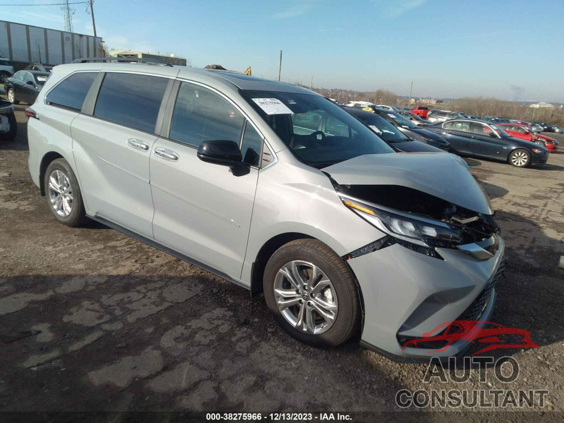 TOYOTA SIENNA 2023 - 5TDDSKFC0PS097202