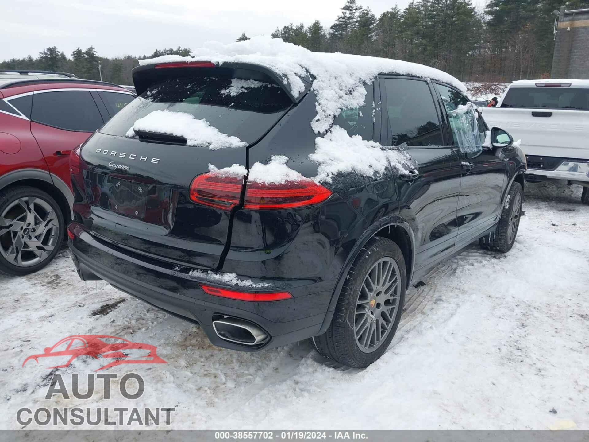 PORSCHE CAYENNE 2017 - WP1AA2A21HKA89038