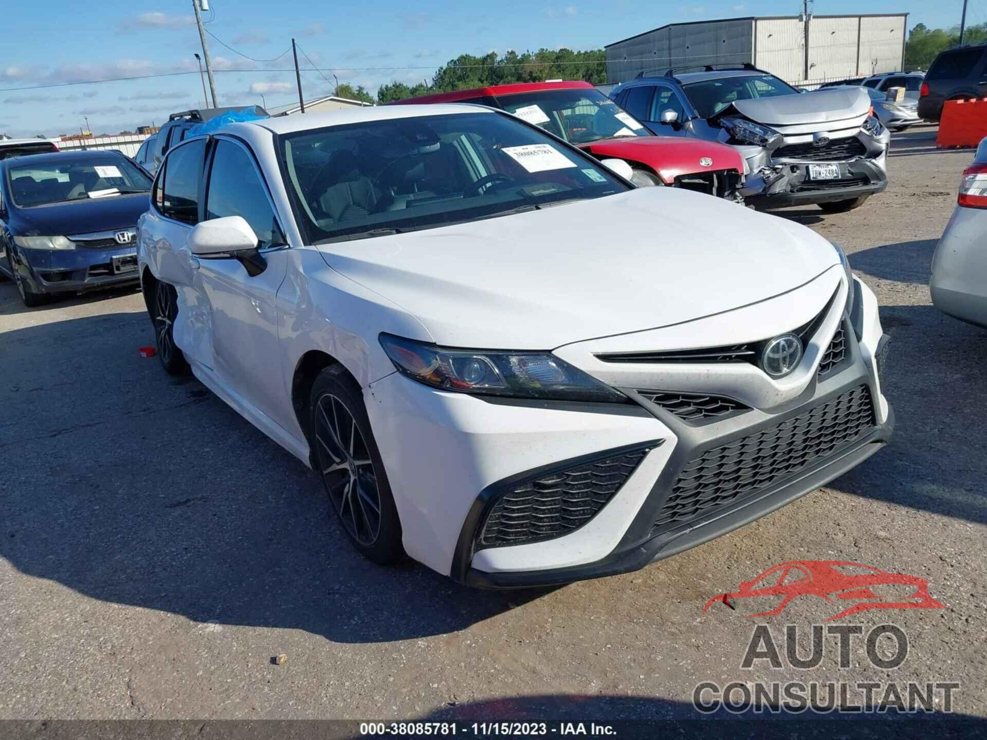 TOYOTA CAMRY 2021 - 4T1T11AK8MU533952