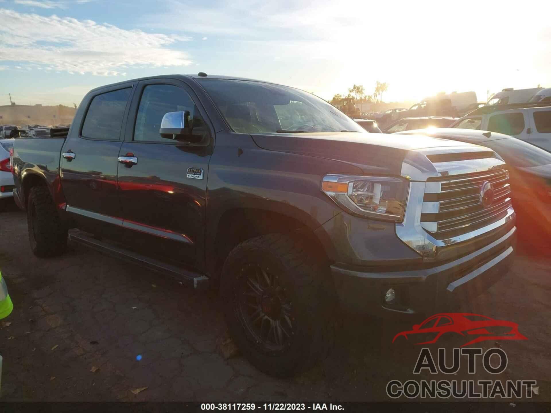 TOYOTA TUNDRA 2019 - 5TFAY5F13KX861127