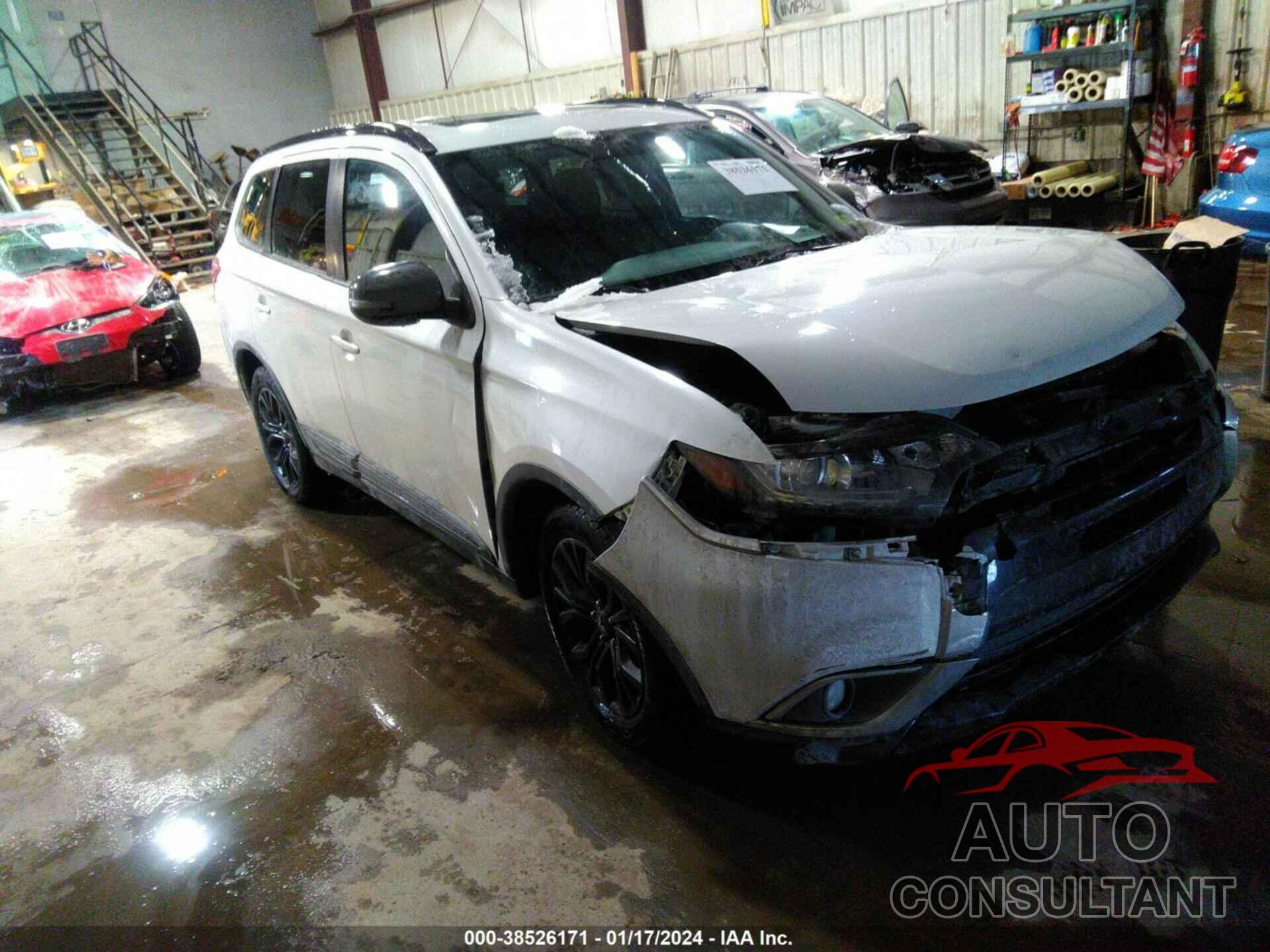 MITSUBISHI OUTLANDER 2018 - JA4AZ3A34JZ021462