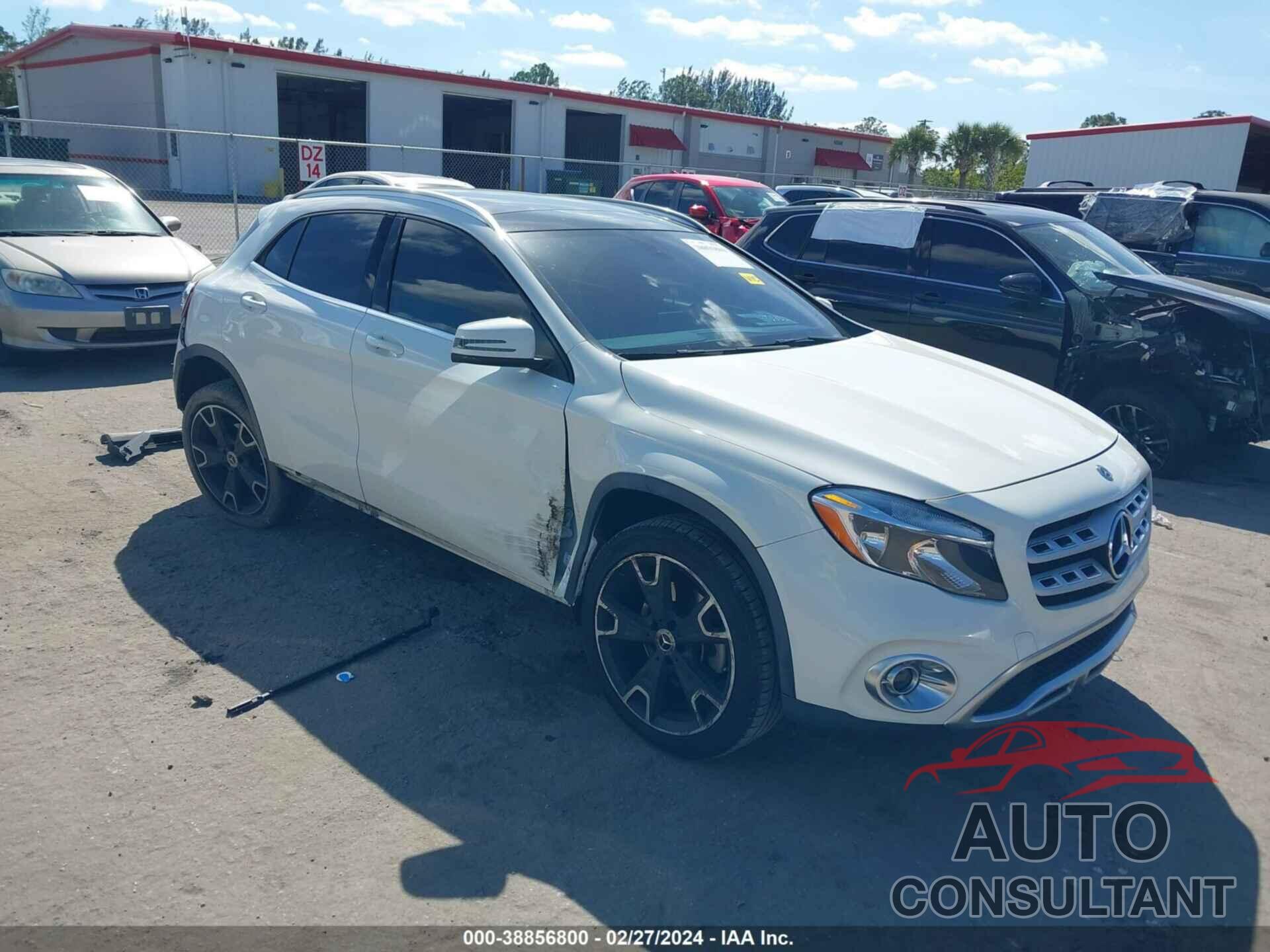 MERCEDES-BENZ GLA 250 2018 - WDCTG4EB8JJ459888