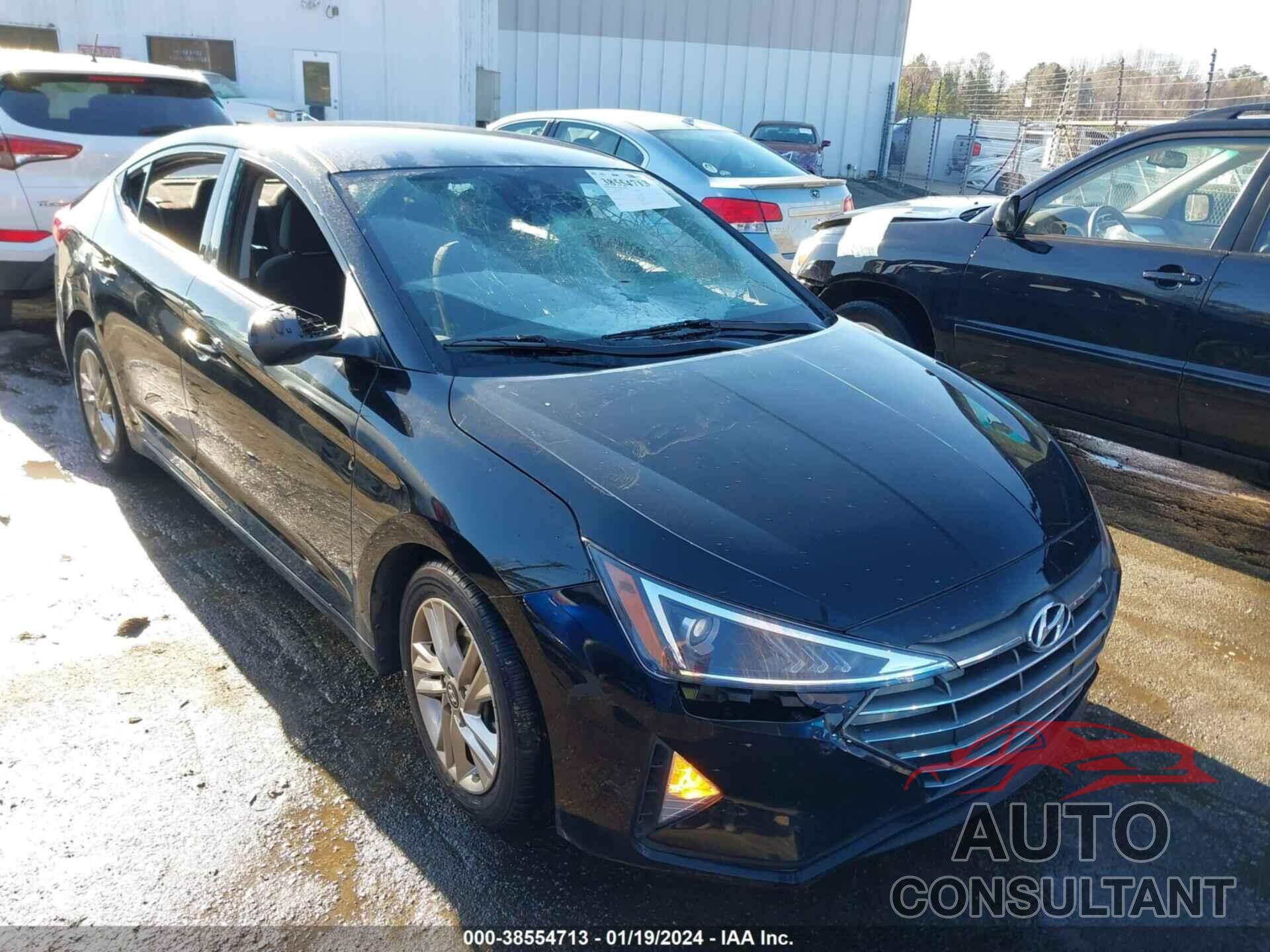 HYUNDAI ELANTRA 2019 - 5NPD84LF0KH435737