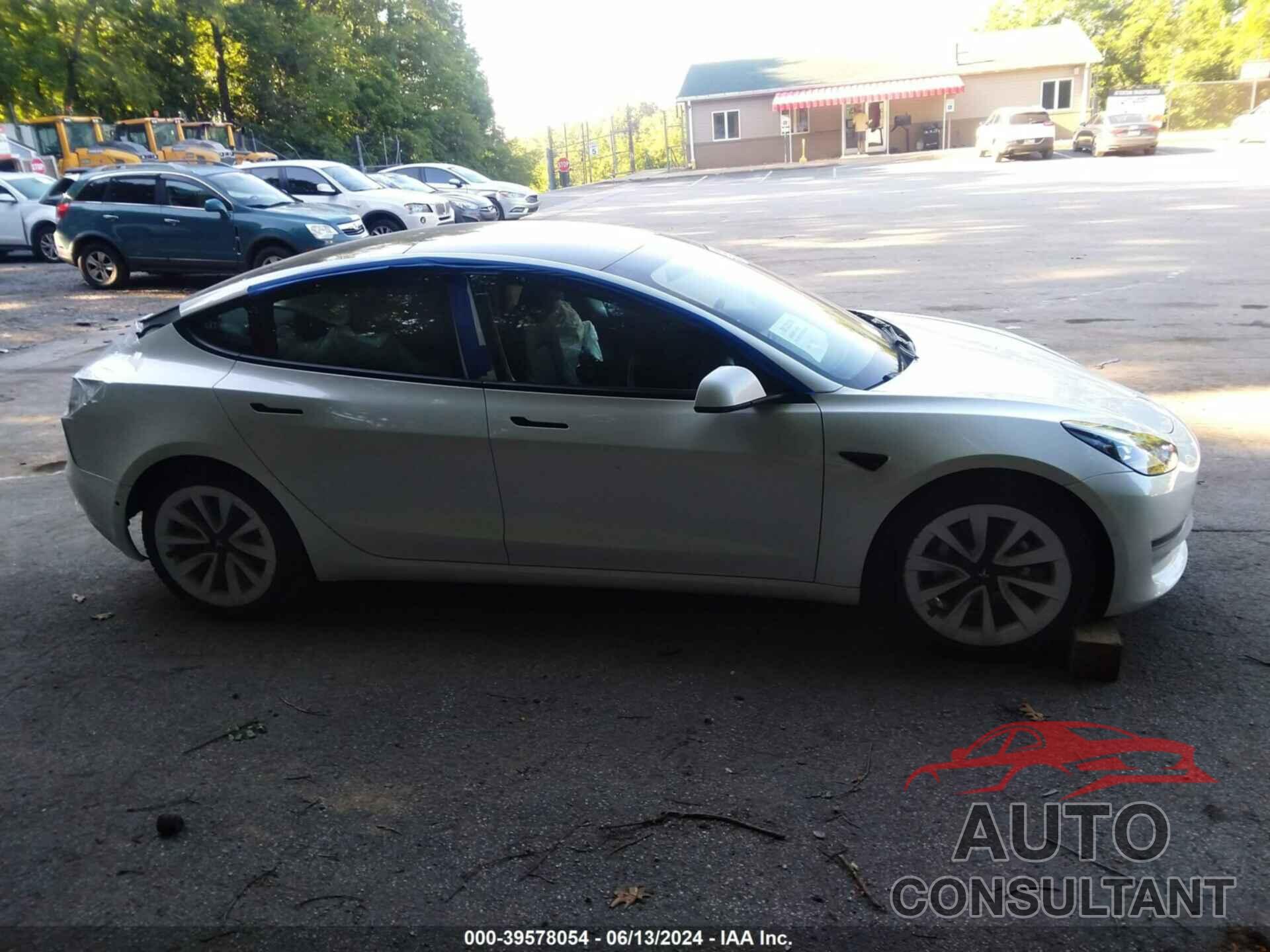 TESLA MODEL 3 2022 - 5YJ3E1EB3NF332778