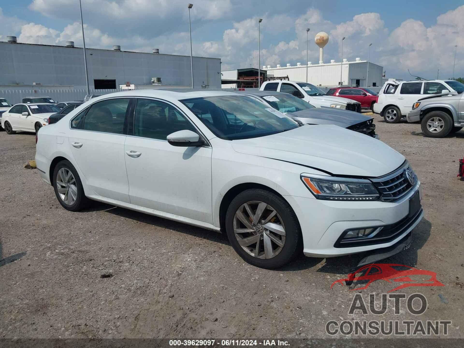 VOLKSWAGEN PASSAT 2018 - 1VWBA7A36JC045965