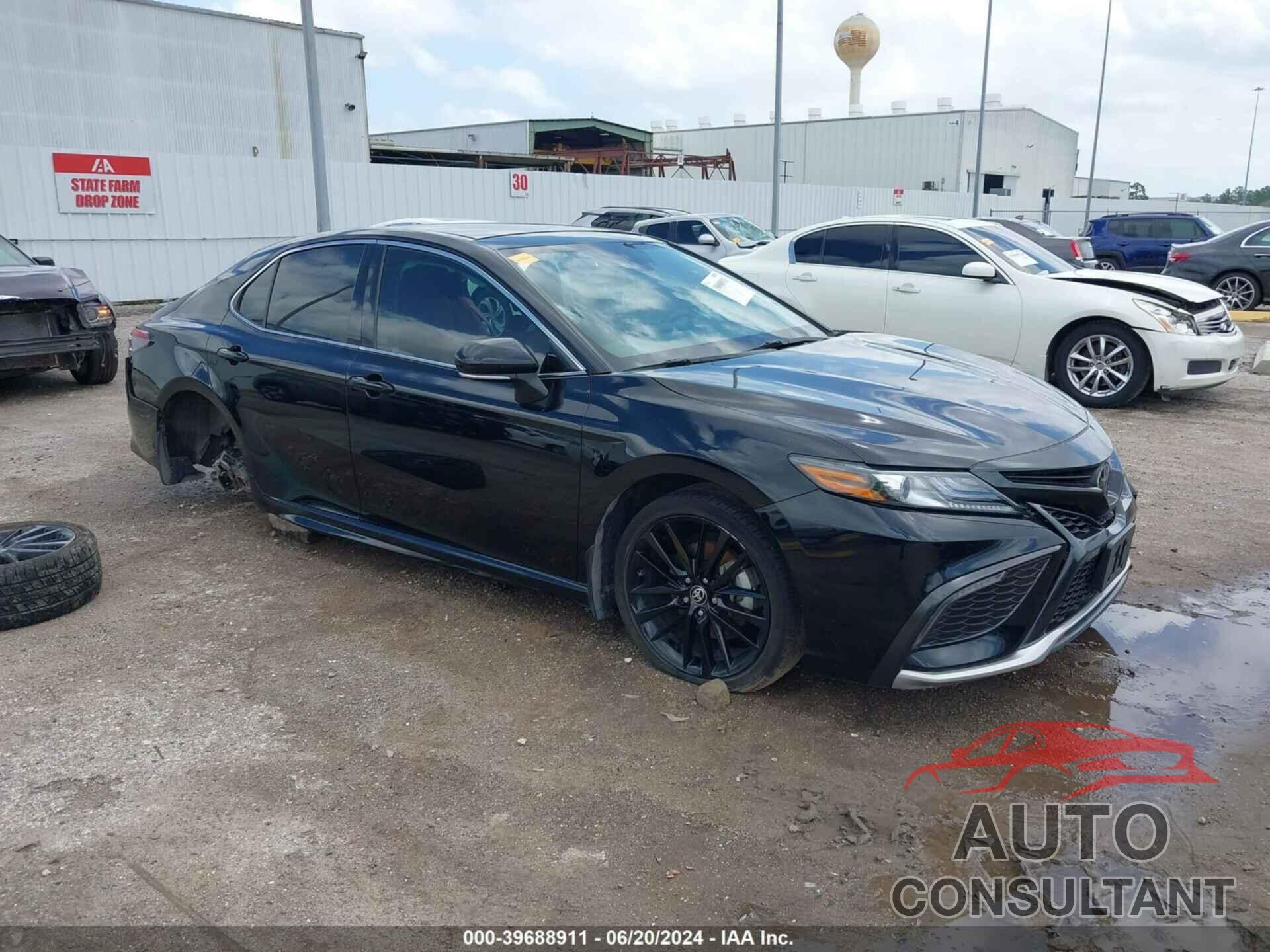 TOYOTA CAMRY 2022 - 4T1K61AK4NU018154