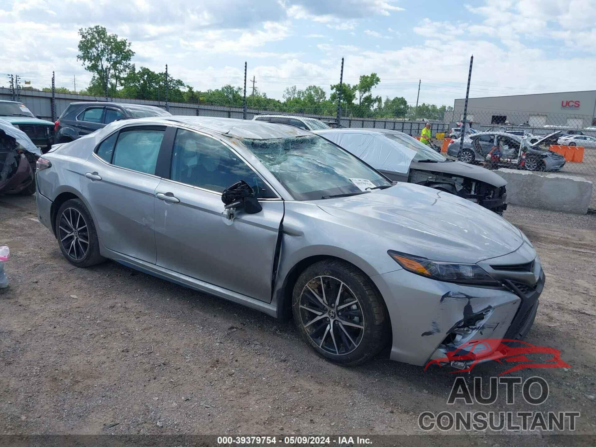 TOYOTA CAMRY 2023 - 4T1G11AKXPU784039