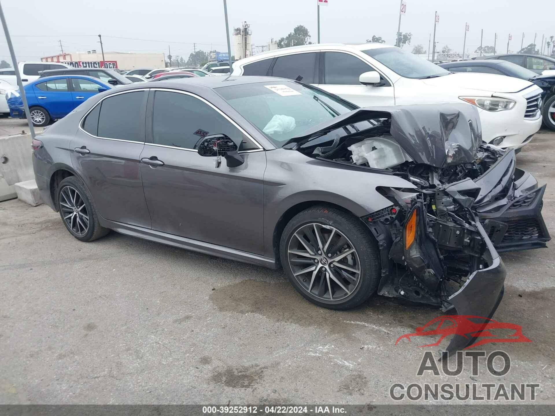 TOYOTA CAMRY 2021 - 4T1T11AK9MU542529