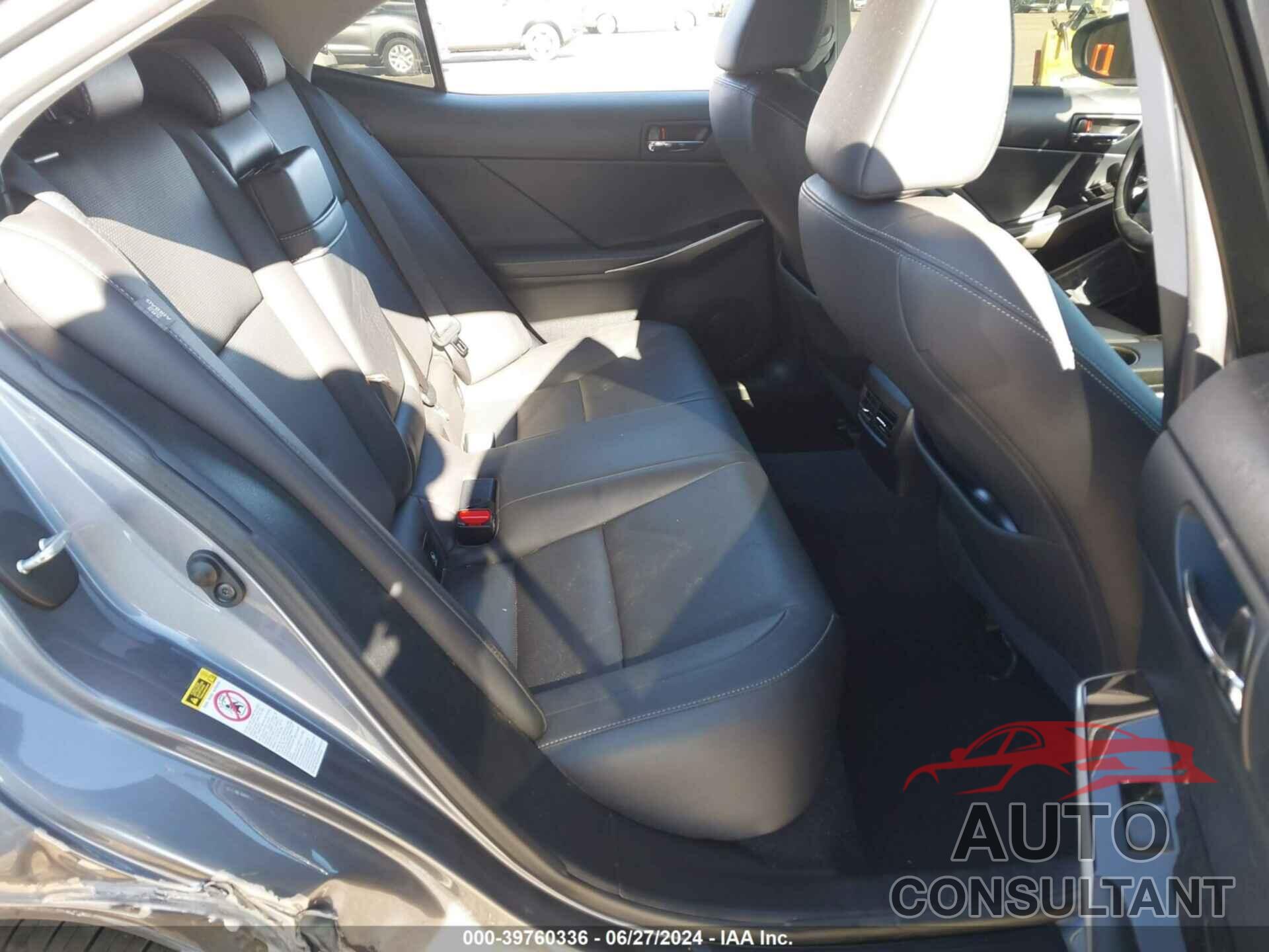 LEXUS IS 200T 2016 - JTHBA1D20G5032434