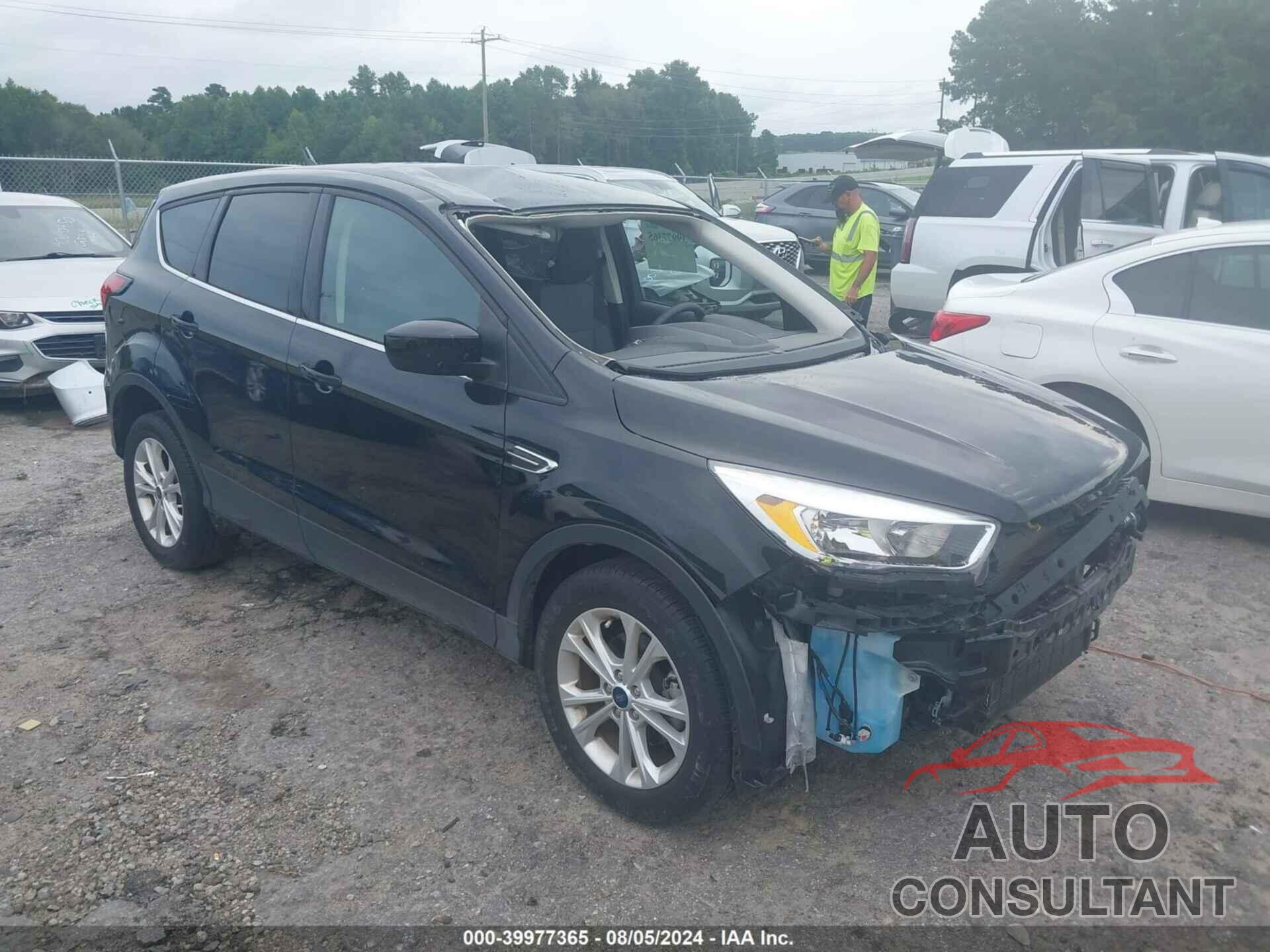 FORD ESCAPE 2019 - 1FMCU0GDXKUA11363