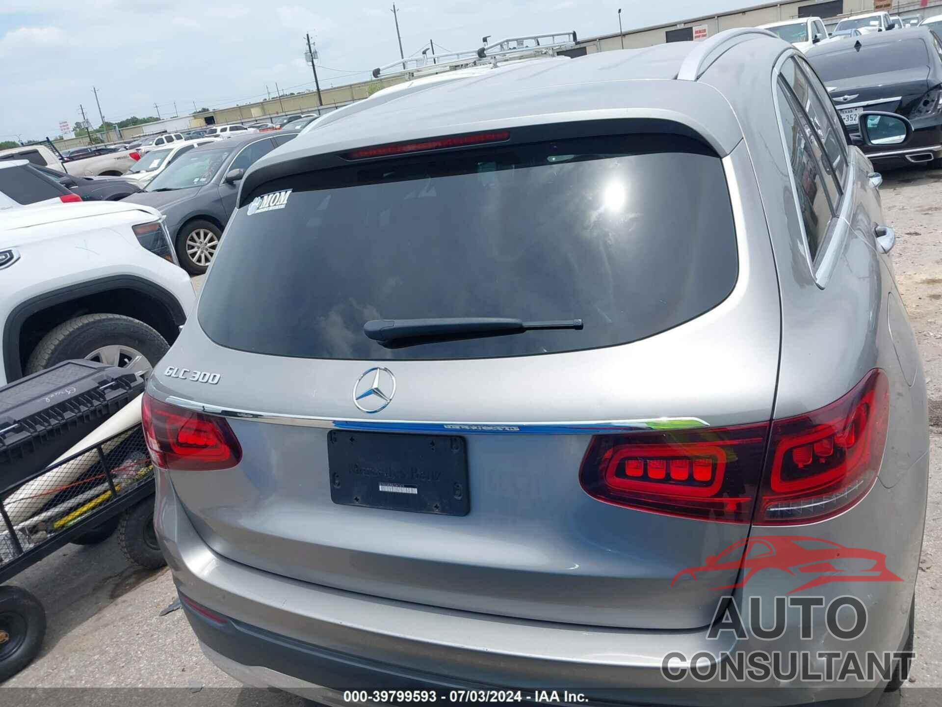 MERCEDES-BENZ GLC 300 2020 - W1N0G8DB8LF841676