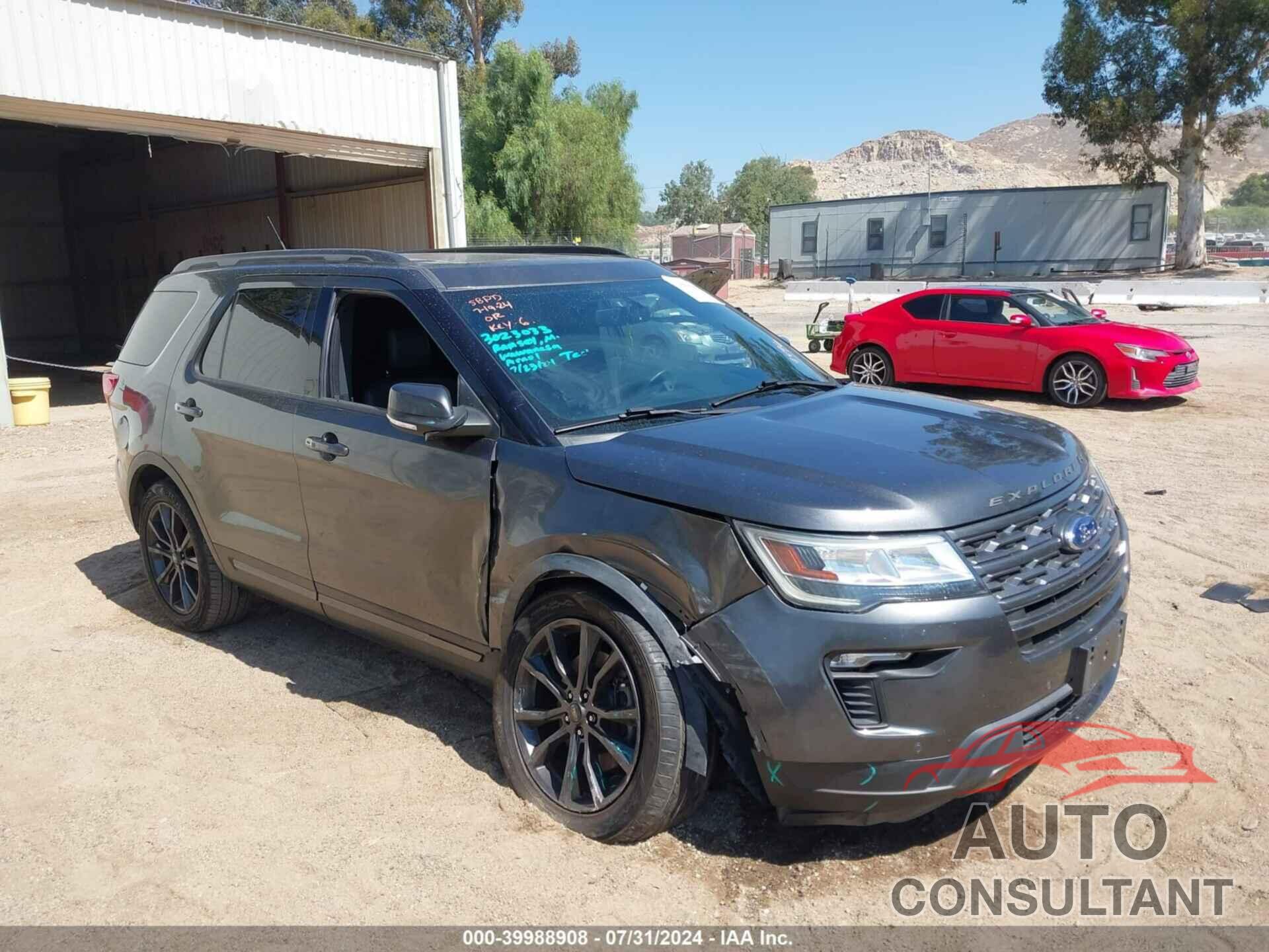 FORD EXPLORER 2018 - 1FM5K7D8XJGB09496