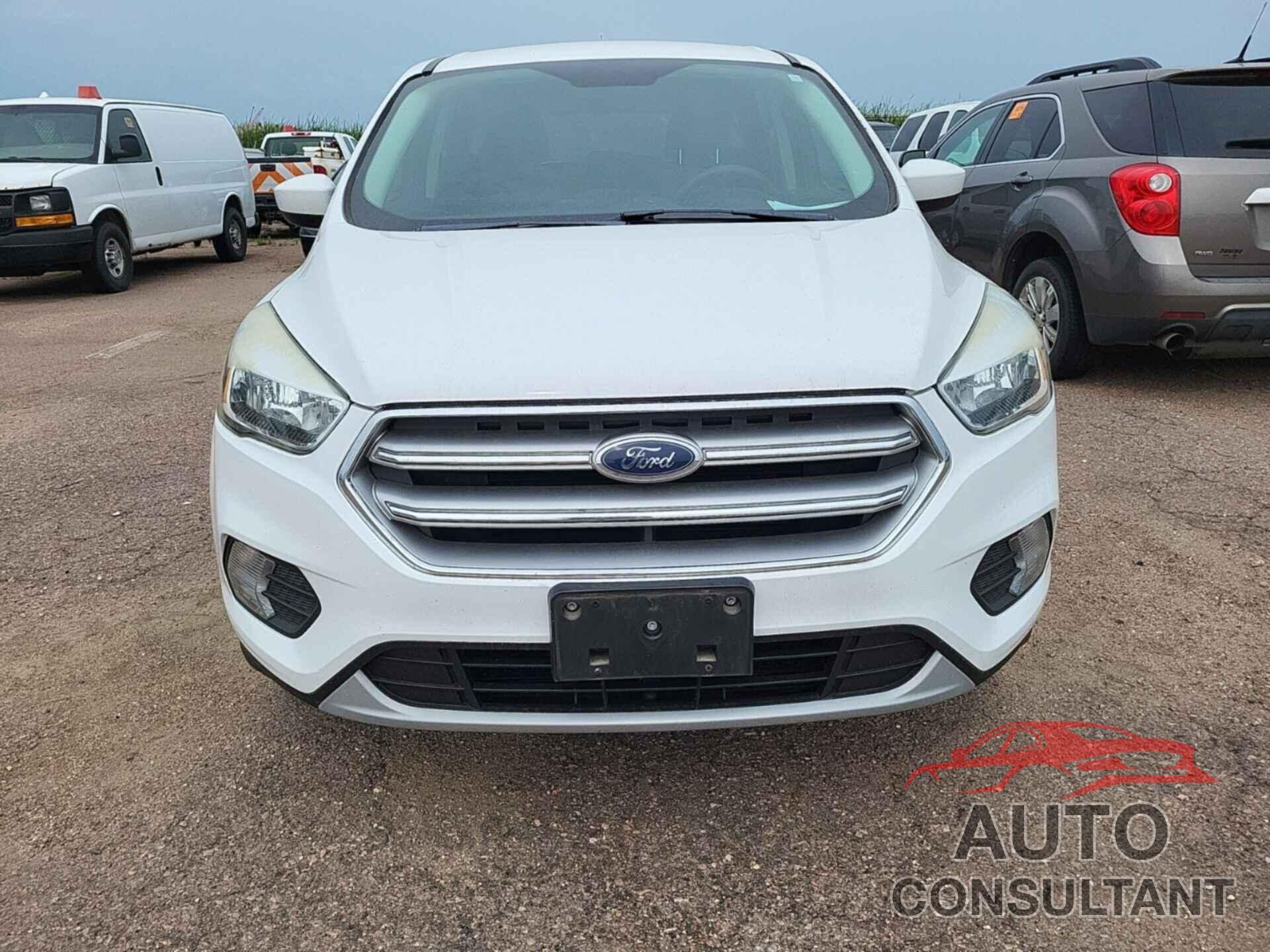 FORD ESCAPE 2017 - 1FMCU9GD2HUC68515