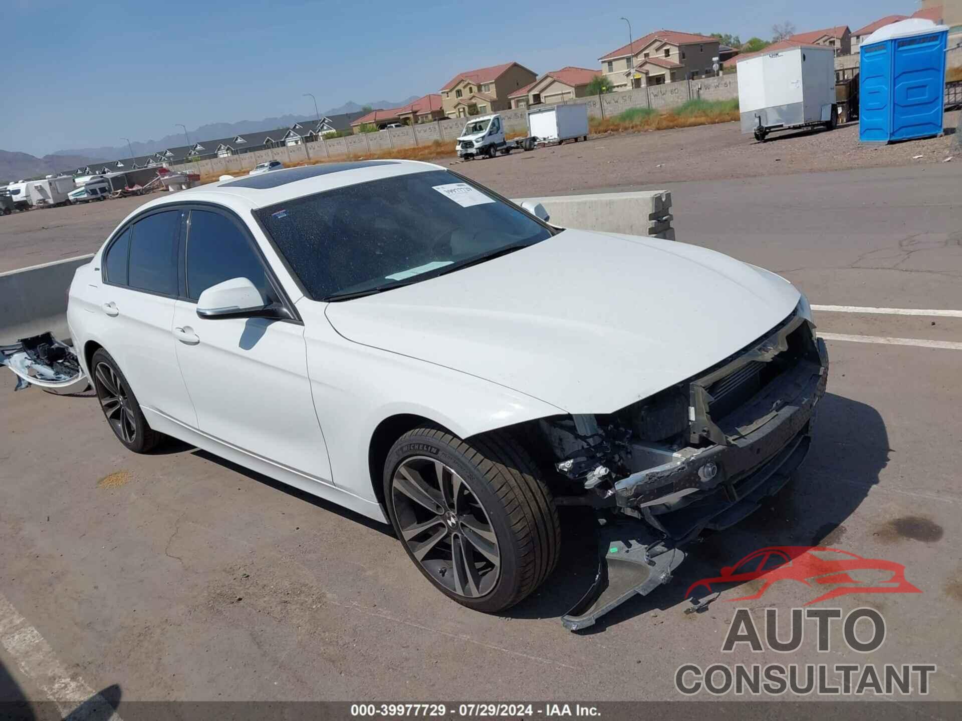 BMW 330E 2018 - WBA8E1C58JA165692