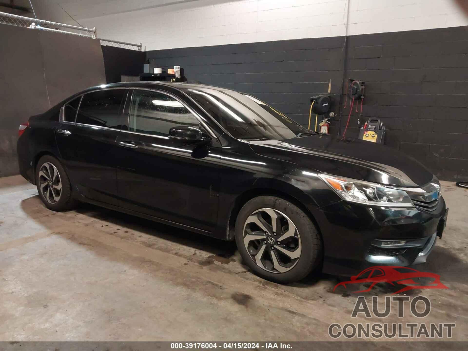 HONDA ACCORD 2016 - 1HGCR3F89GA000425