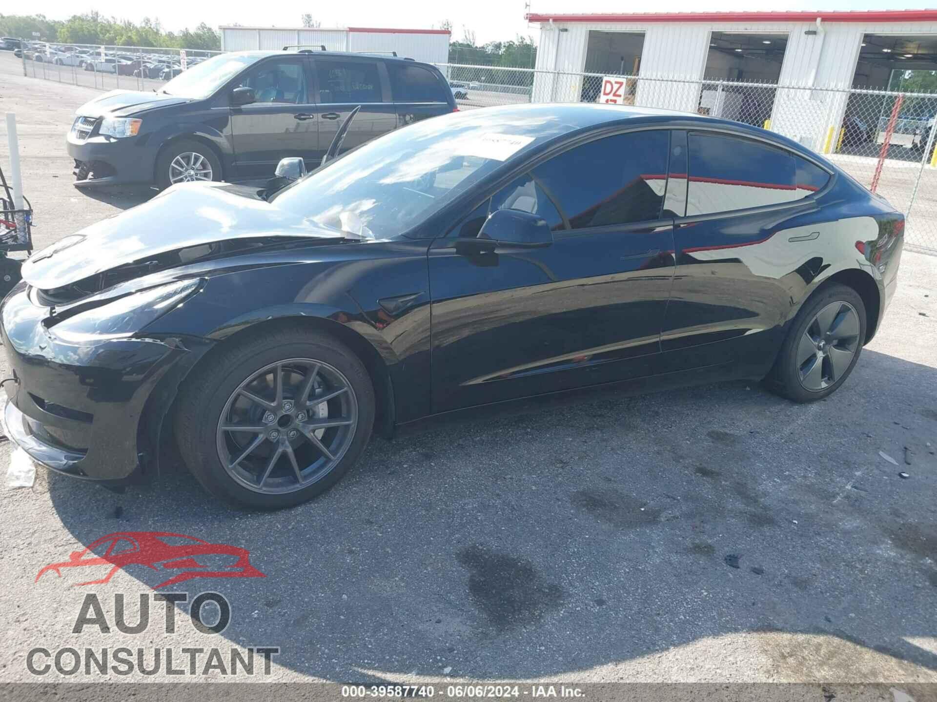 TESLA MODEL 3 2023 - 5YJ3E1EA8PF647702