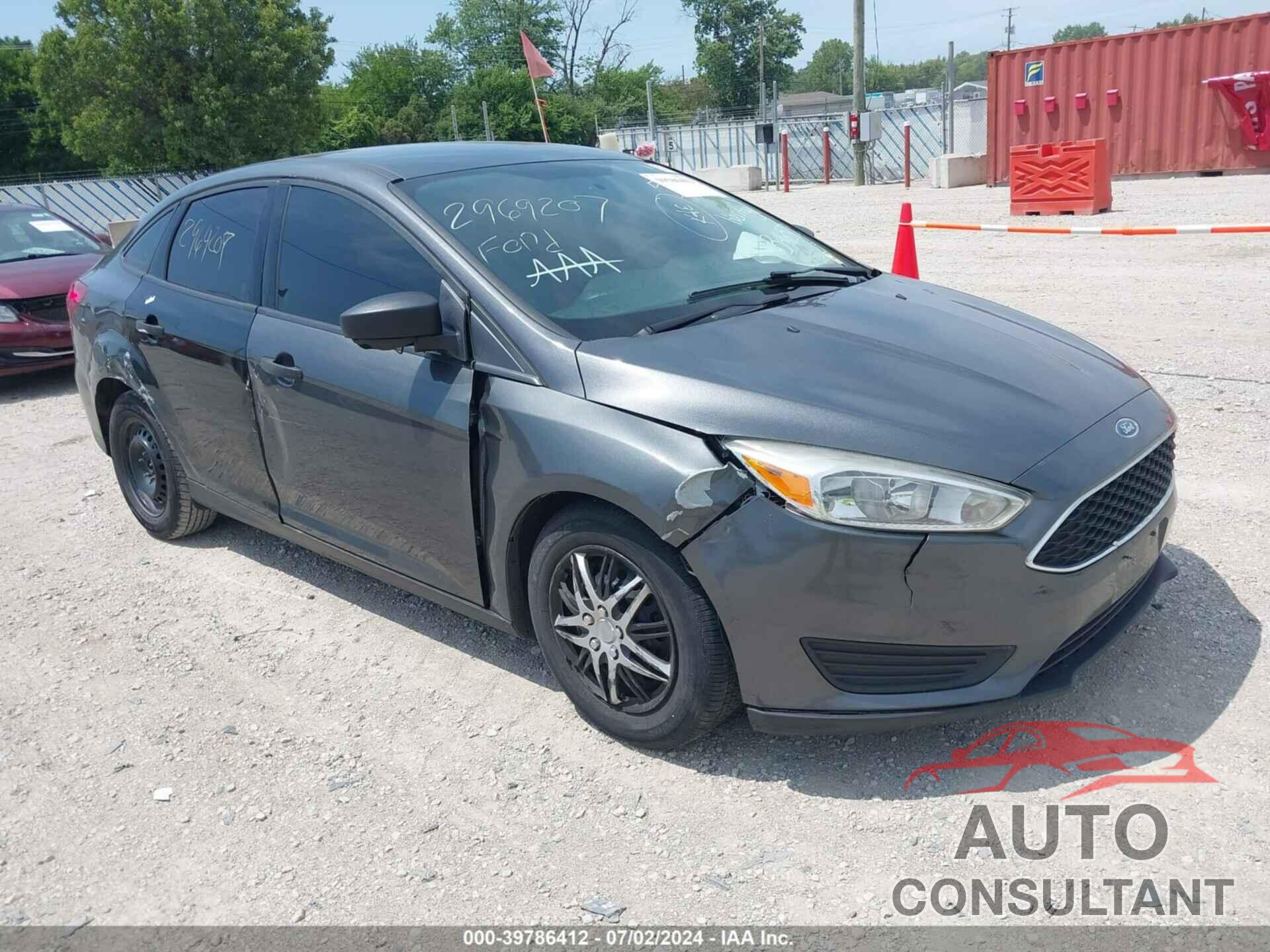 FORD FOCUS 2017 - 1FADP3E28HL346578