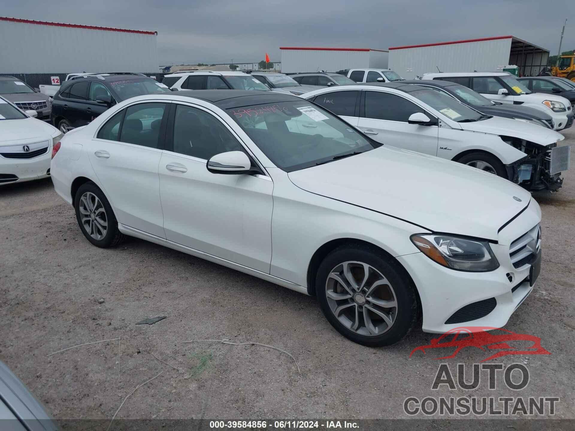 MERCEDES-BENZ C 300 2016 - 55SWF4KB0GU117571