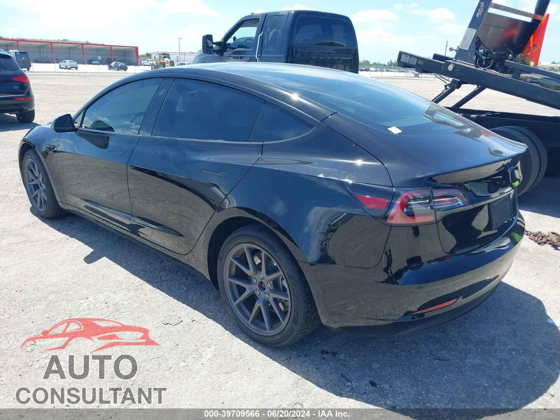 TESLA MODEL 3 2023 - 5YJ3E1EA5PF470302