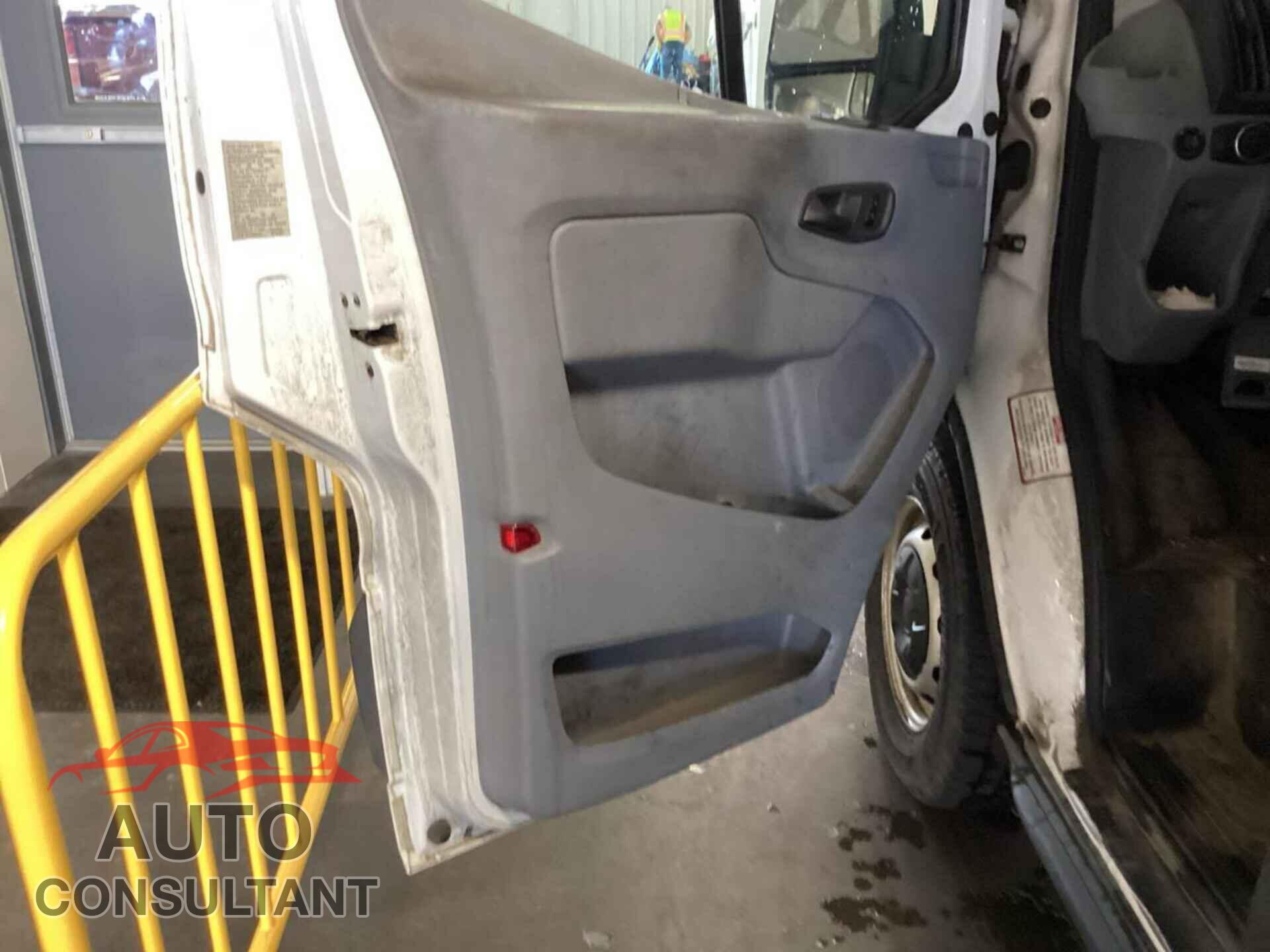 FORD TRANSIT 2018 - 1FTYR1CMXJKA51170