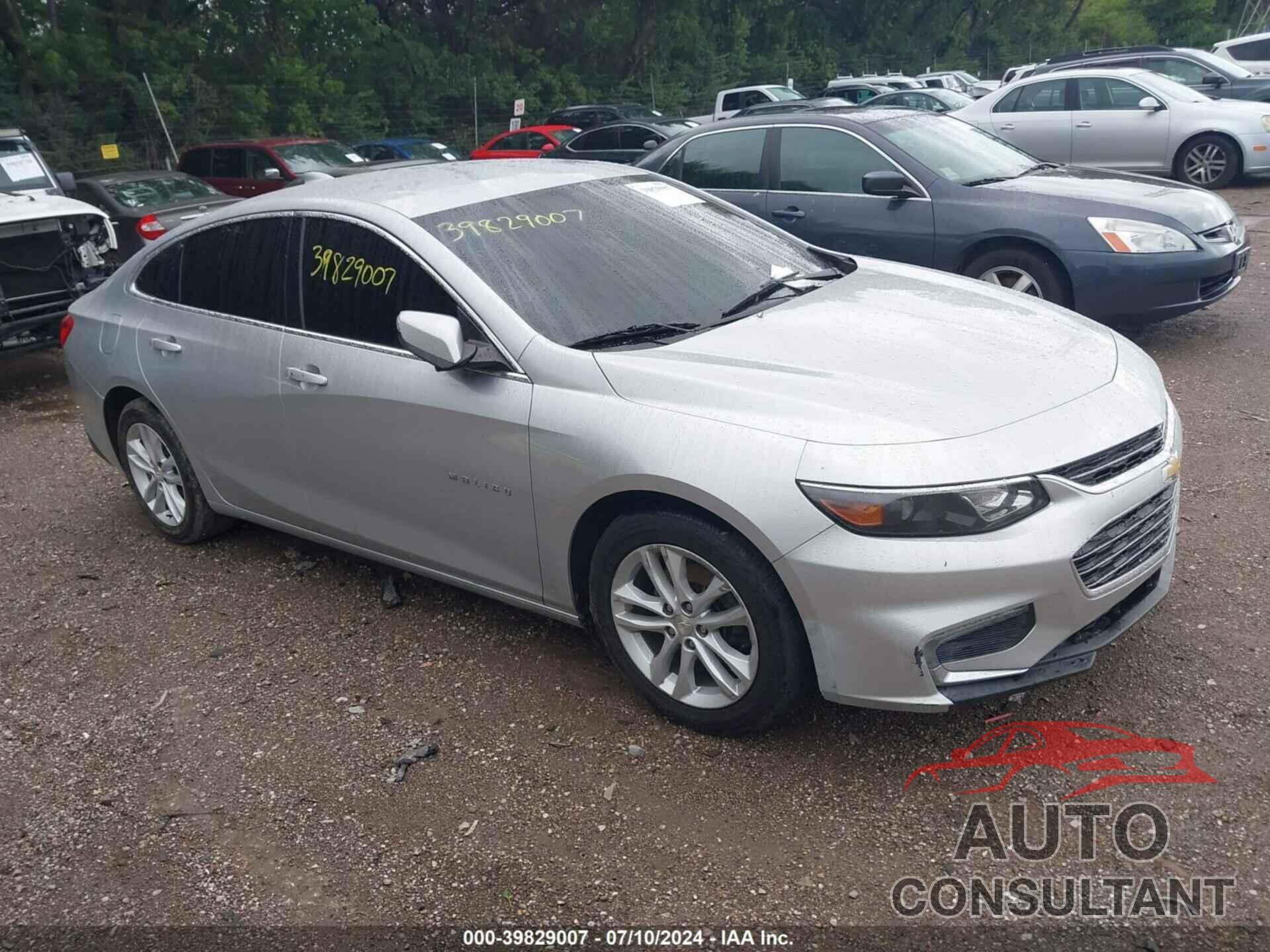 CHEVROLET MALIBU 2018 - 1G1ZD5ST8JF152311