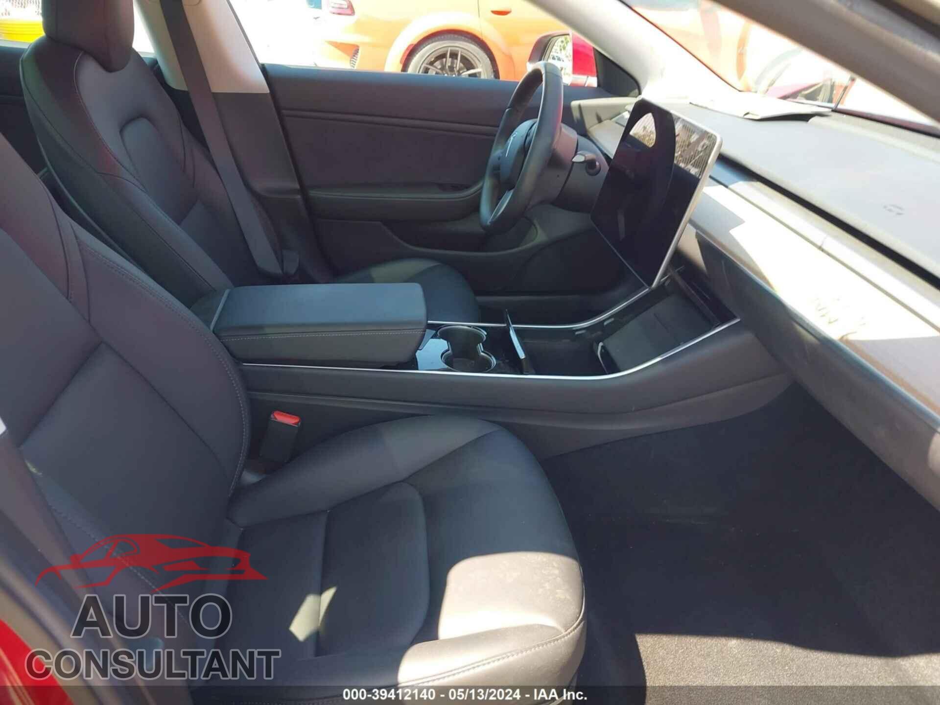 TESLA MODEL 3 2019 - 5YJ3E1EB7KF393028