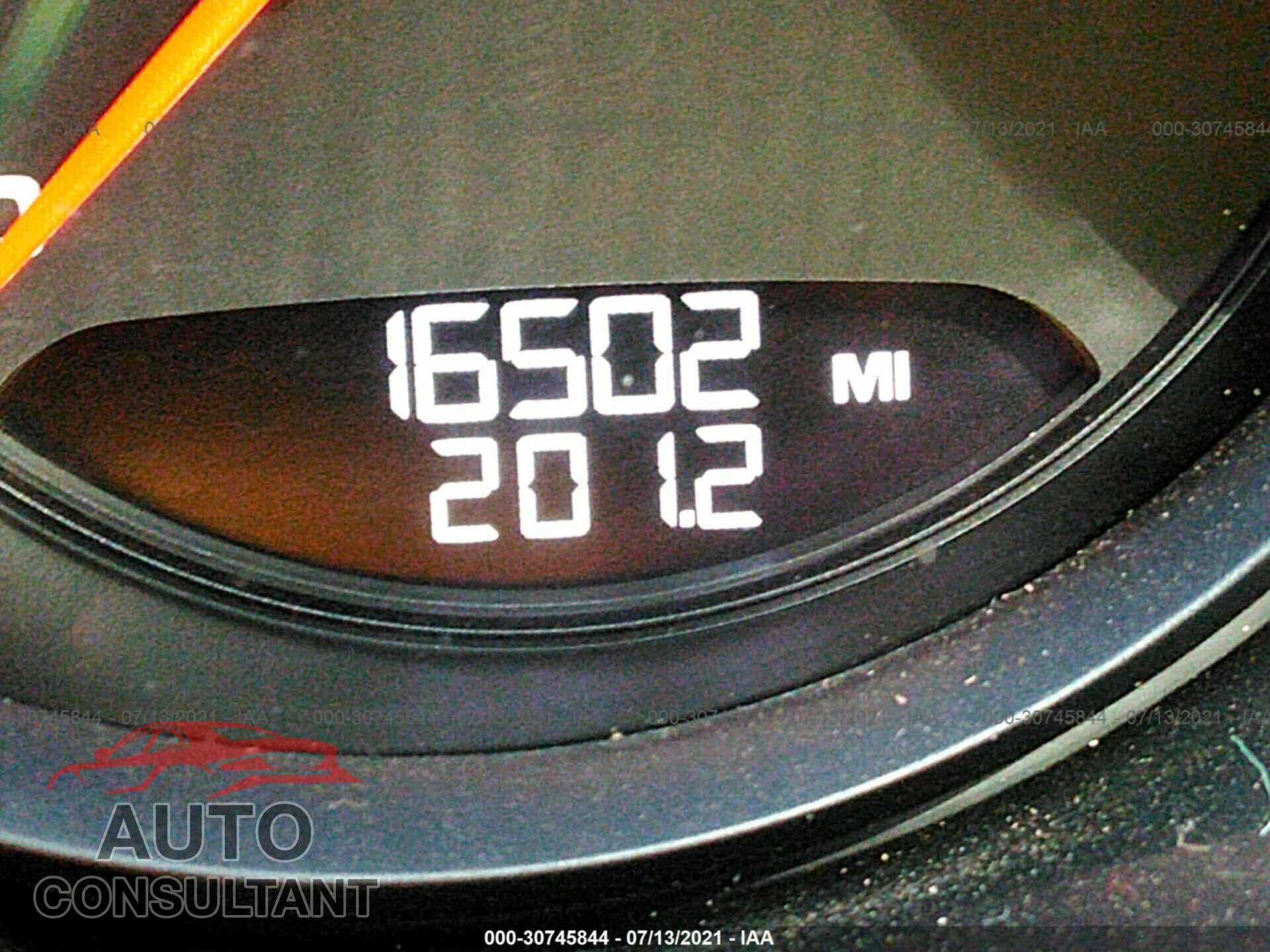 PORSCHE MACAN 2018 - WP1AA2A53JLB24267