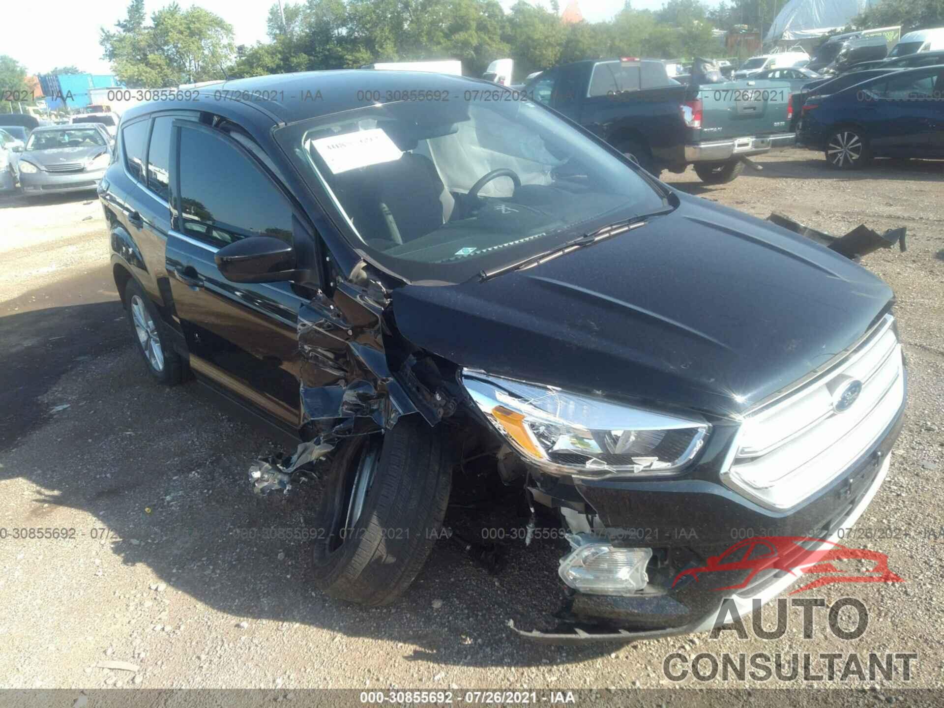 FORD ESCAPE 2017 - 1FMCU0GD1HUE69267