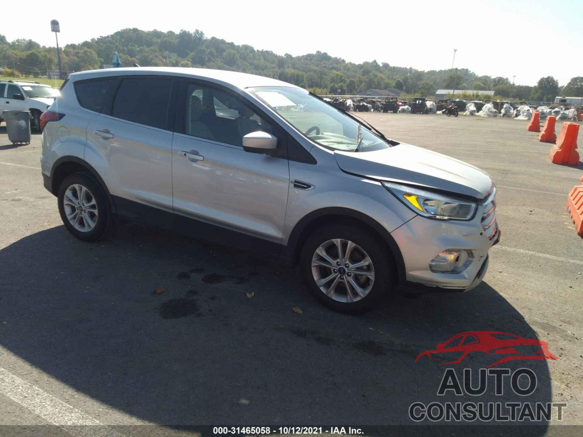 FORD ESCAPE 2019 - 1FMCU0GD0KUB13142