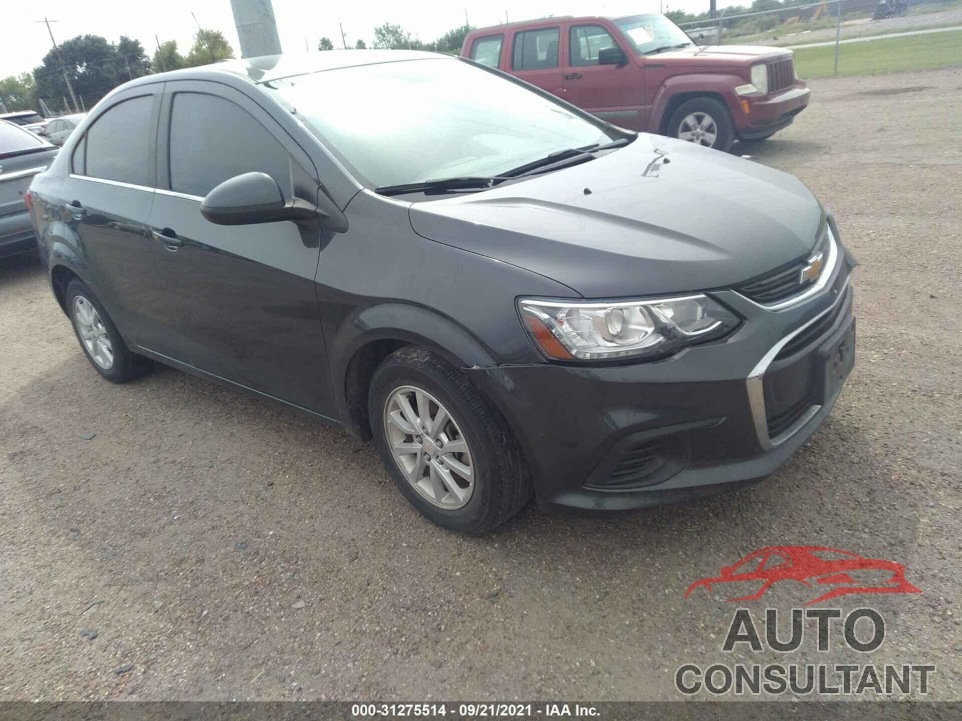 CHEVROLET SONIC 2018 - 1G1JD5SH7J4103878
