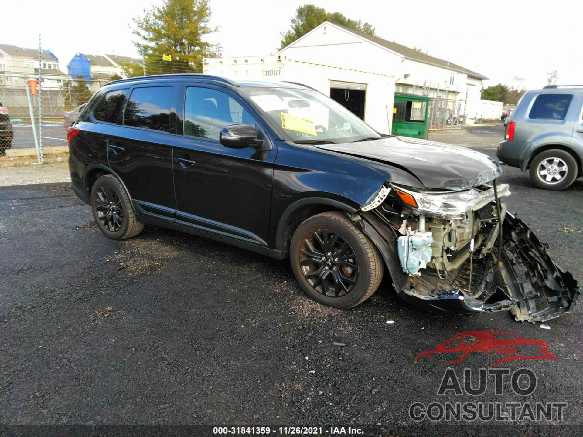 MITSUBISHI OUTLANDER 2018 - JA4AD3A39JZ065150