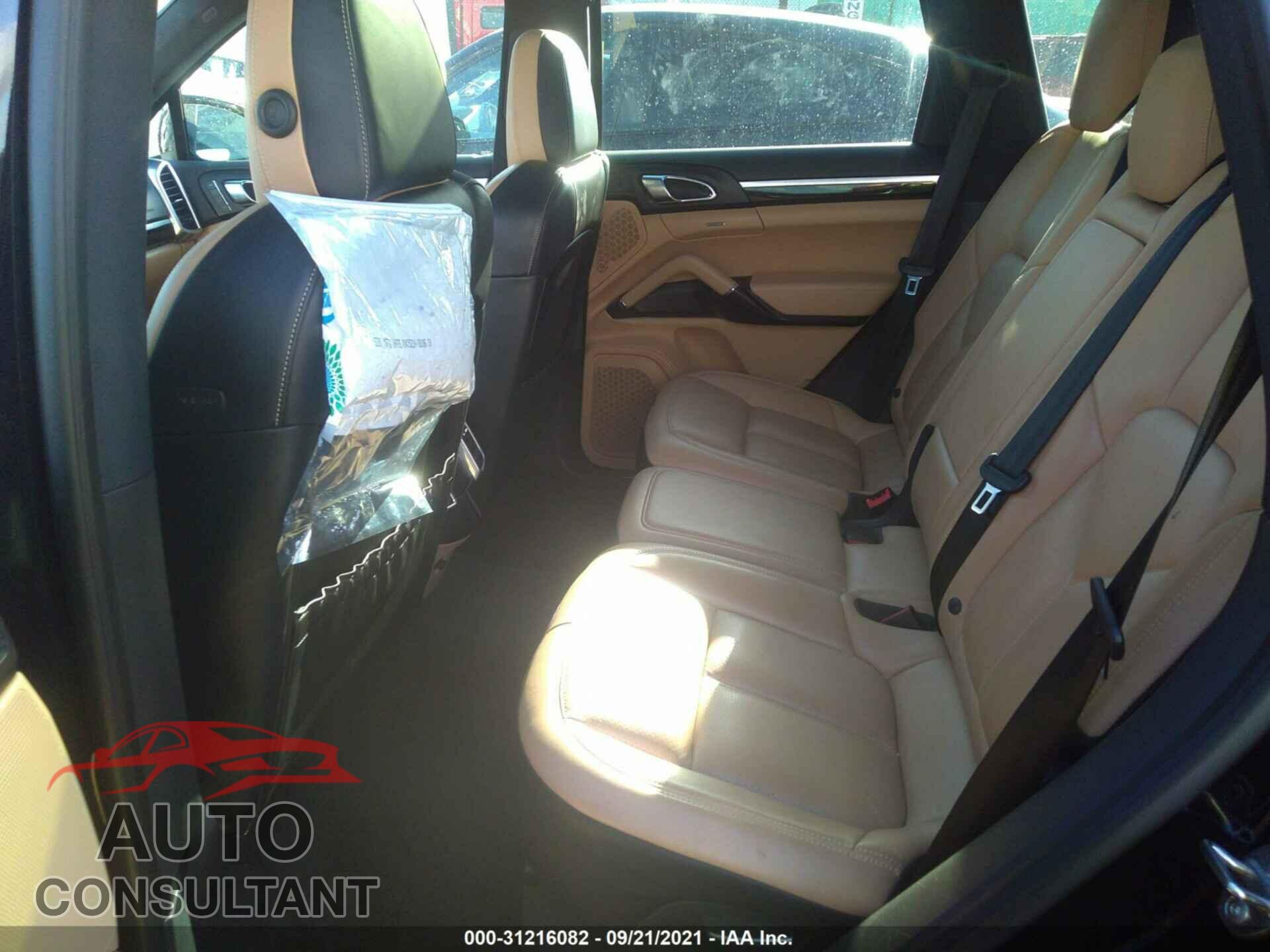 PORSCHE CAYENNE 2016 - WP1AA2A25GLA11550
