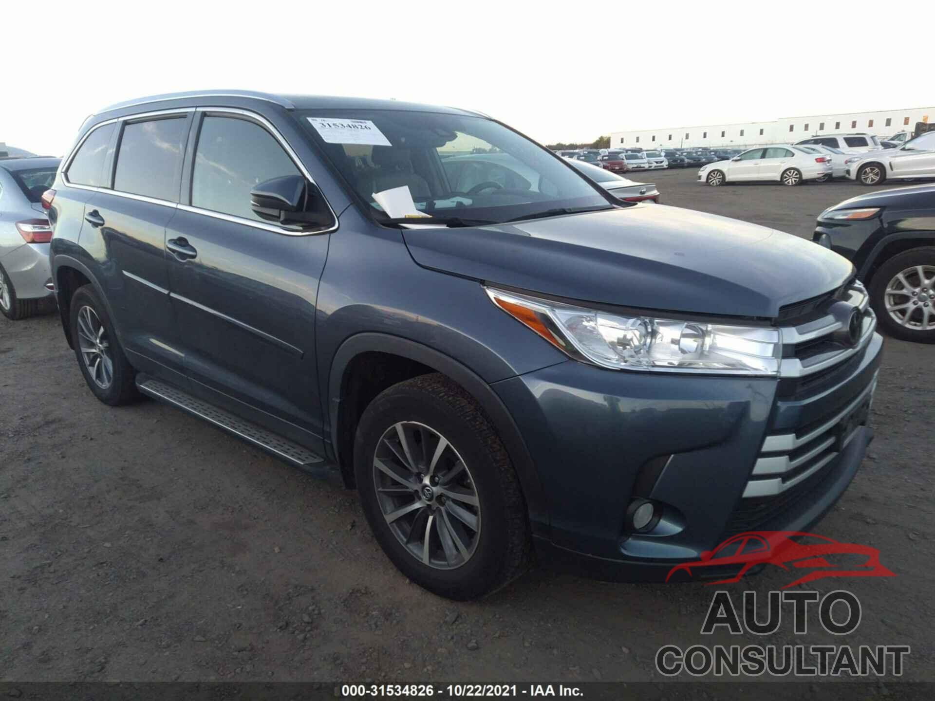 TOYOTA HIGHLANDER 2019 - 5TDJZRFH2KS947147