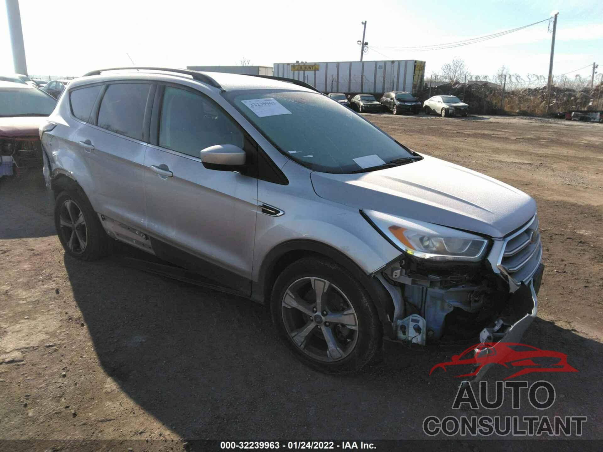 FORD ESCAPE 2017 - 1FMCU9G96HUE28827