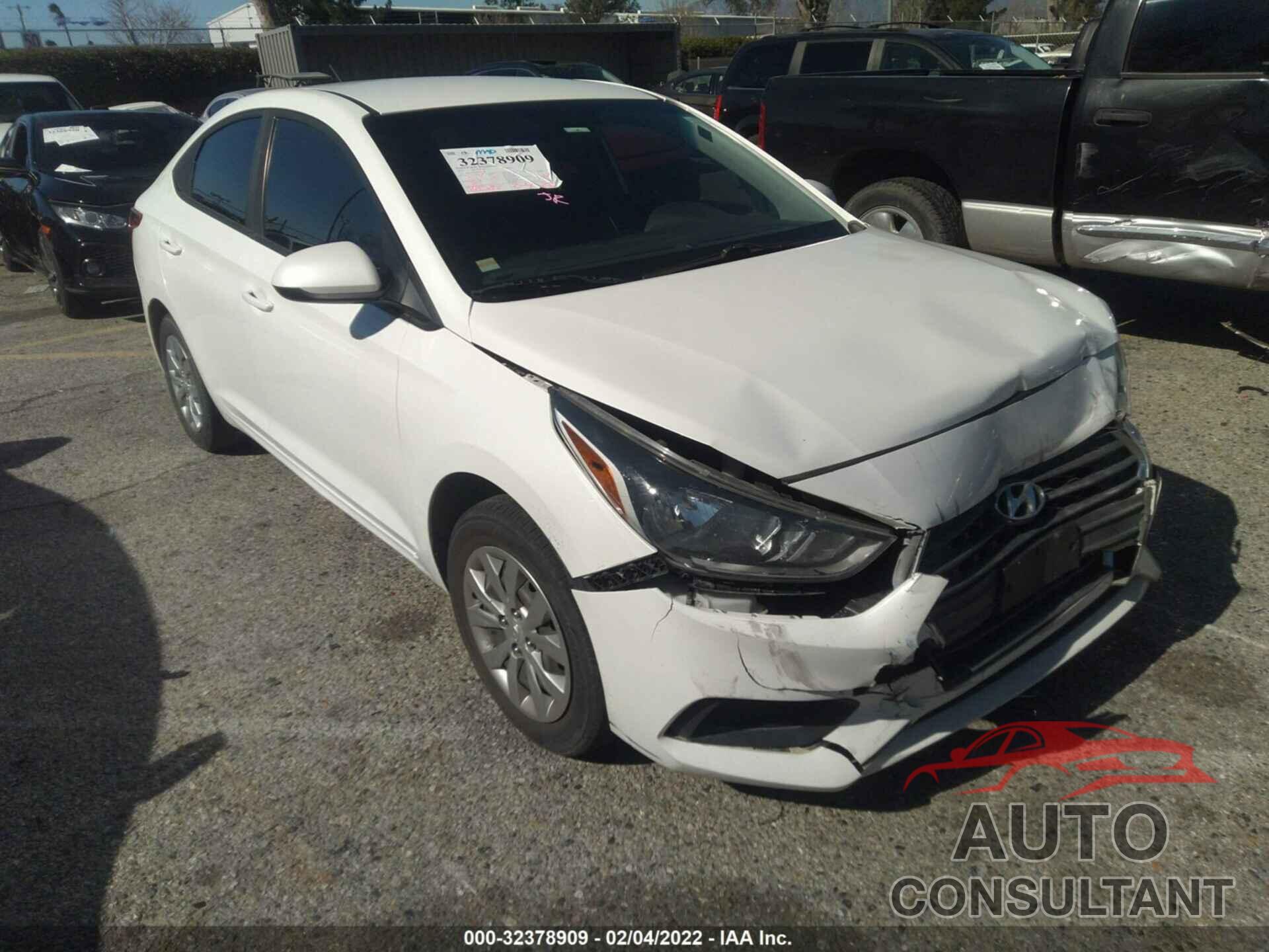 HYUNDAI ACCENT 2018 - 3KPC24A32JE031105