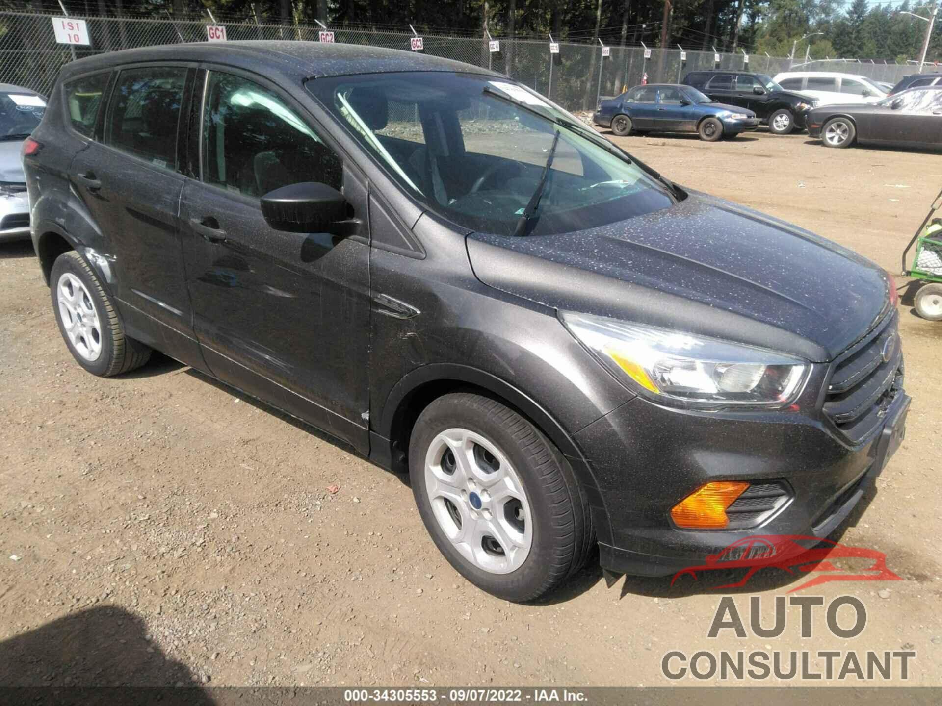 FORD ESCAPE 2017 - 1FMCU0F74HUC51917
