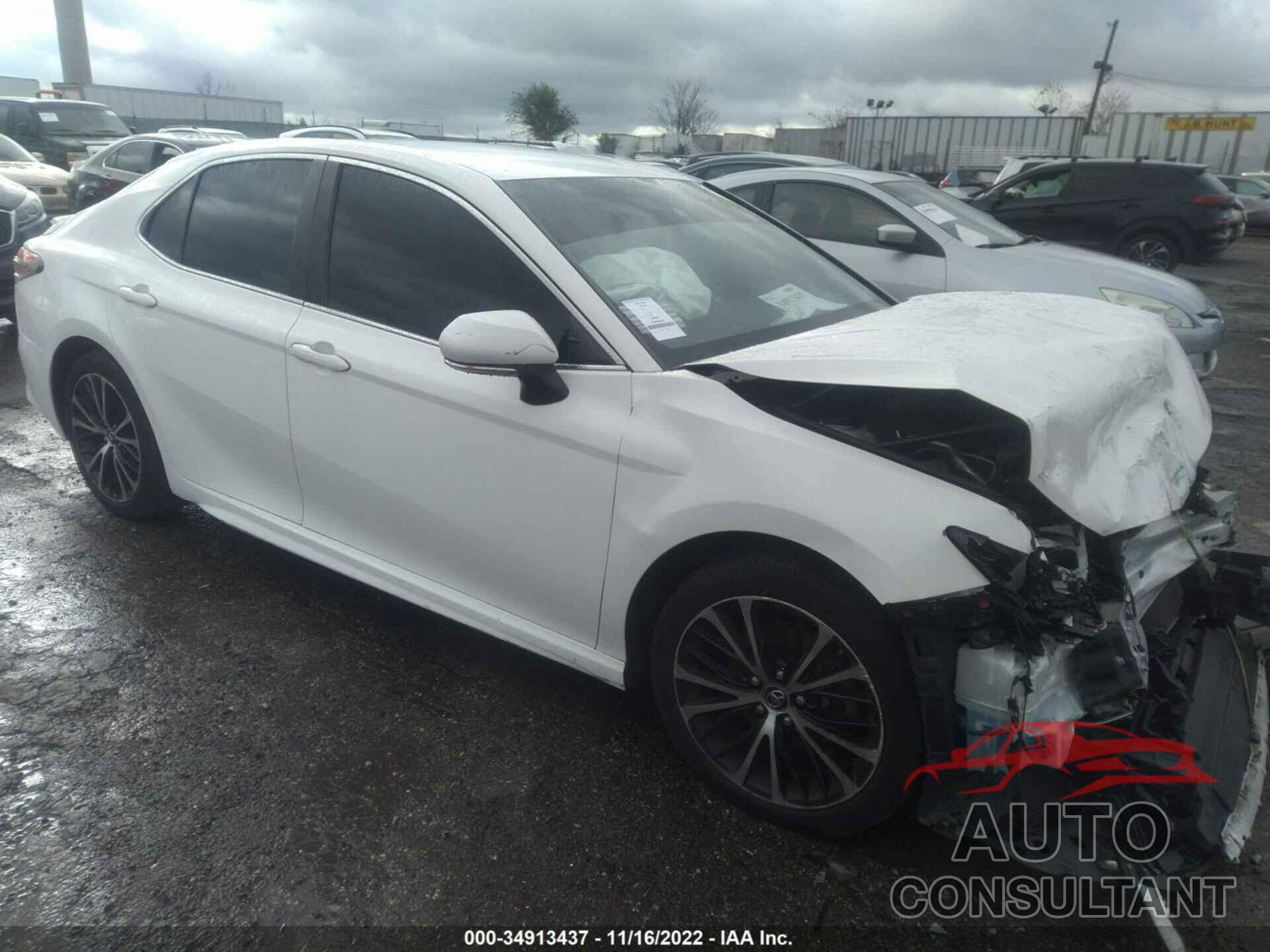 TOYOTA CAMRY 2018 - JTNB11HK6J3027913