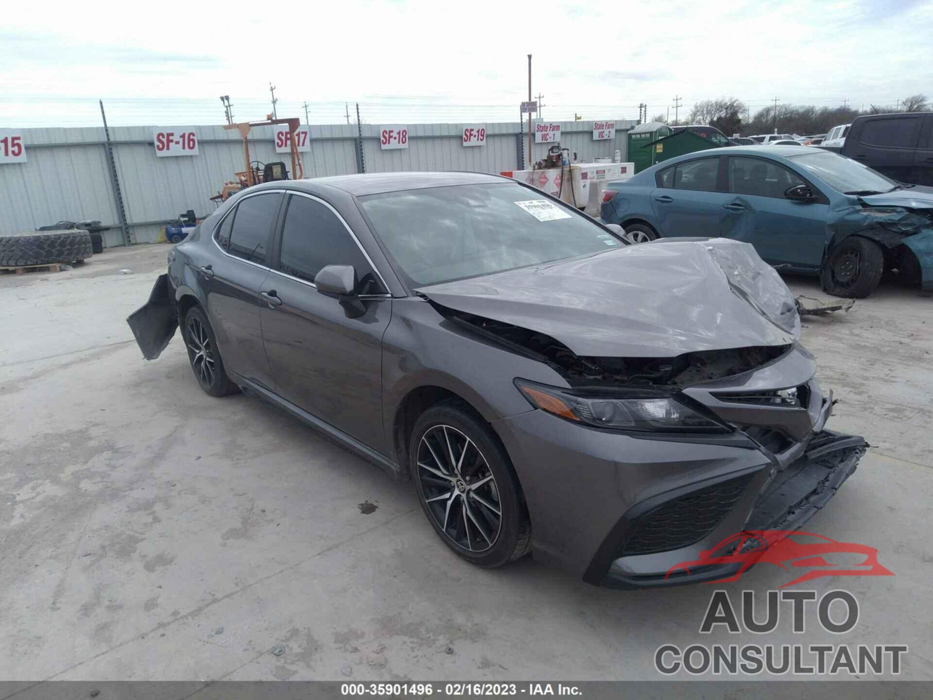 TOYOTA CAMRY 2021 - 4T1G11AK5MU515068