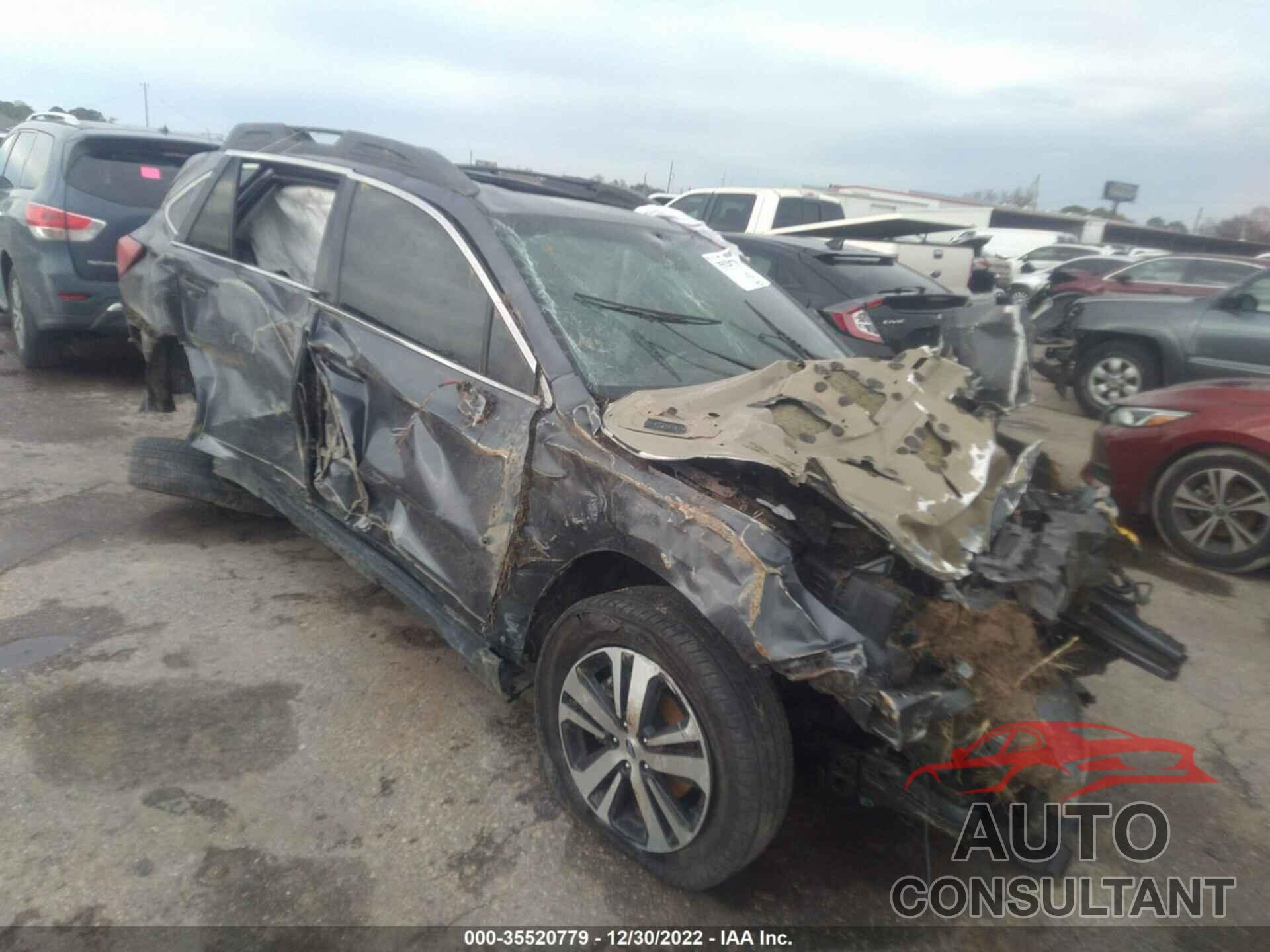 SUBARU OUTBACK 2018 - 4S4BSENC5J3308988