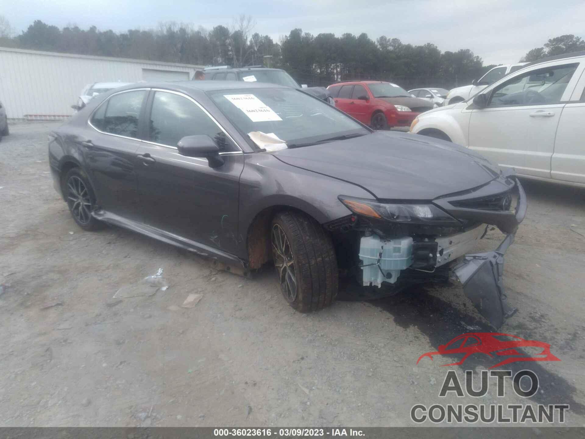 TOYOTA CAMRY 2021 - 4T1G11AK3MU596426