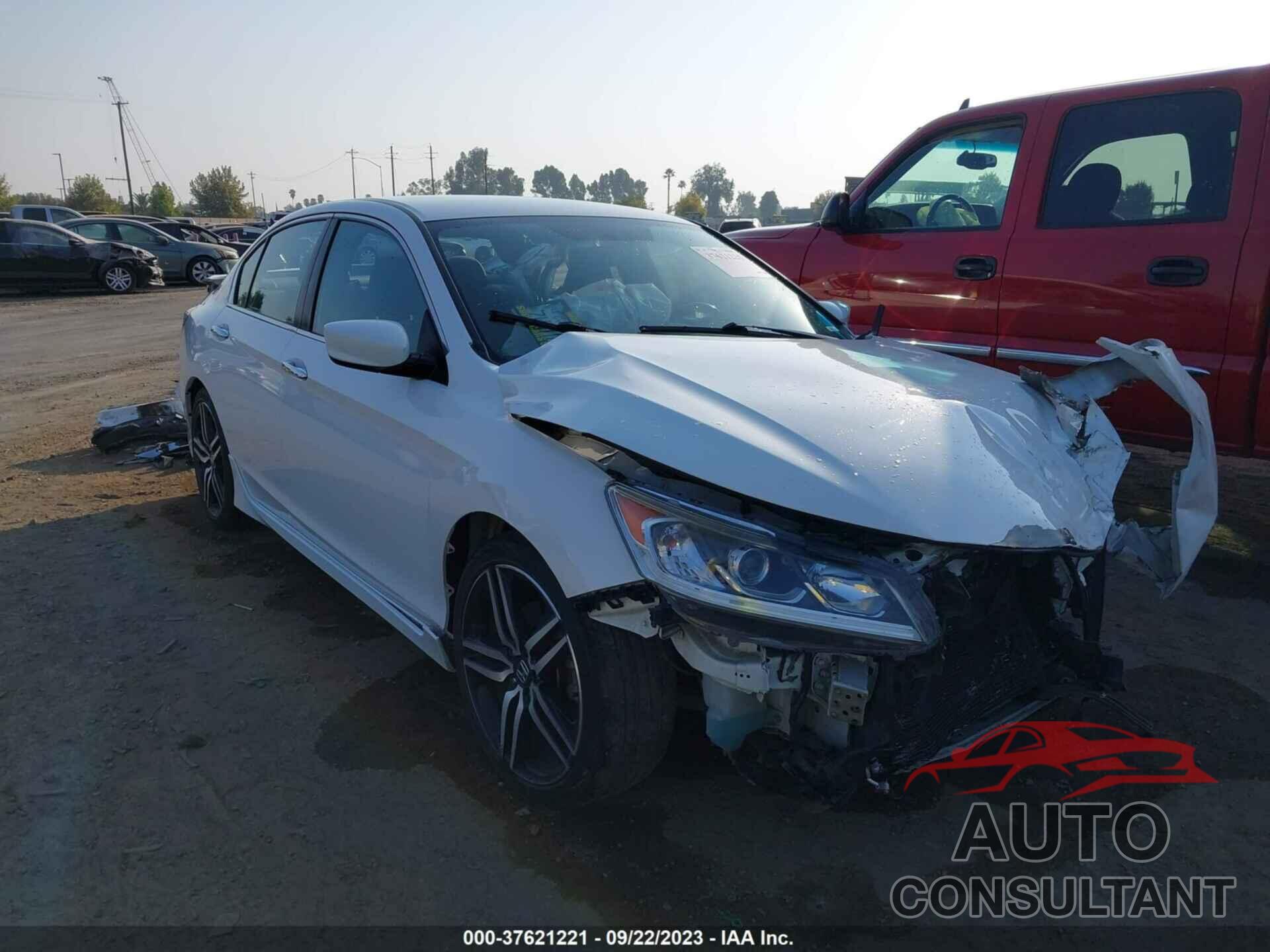 HONDA ACCORD 2017 - 1HGCR2F58HA126230