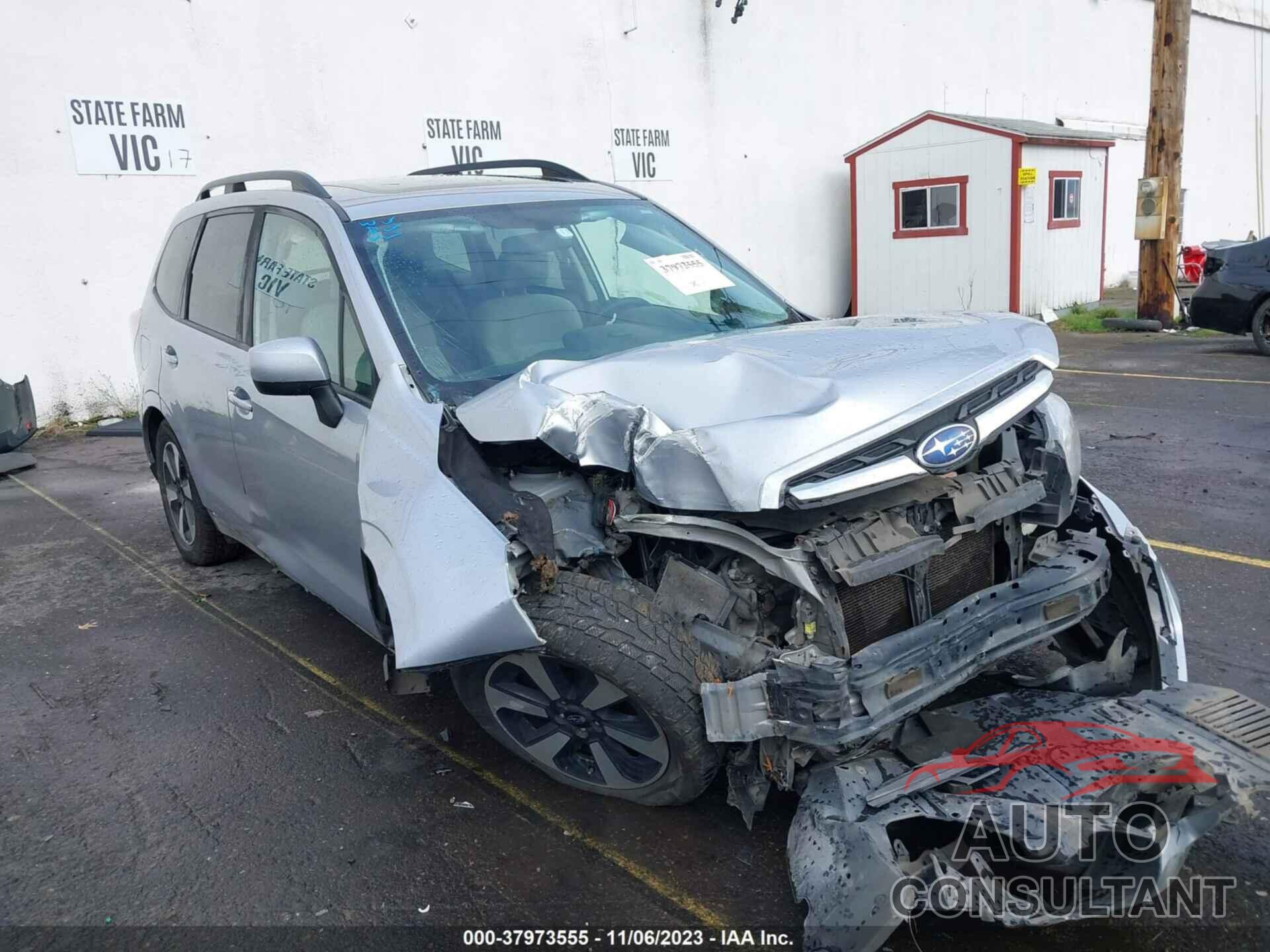 SUBARU FORESTER 2017 - JF2SJAEC4HH514026
