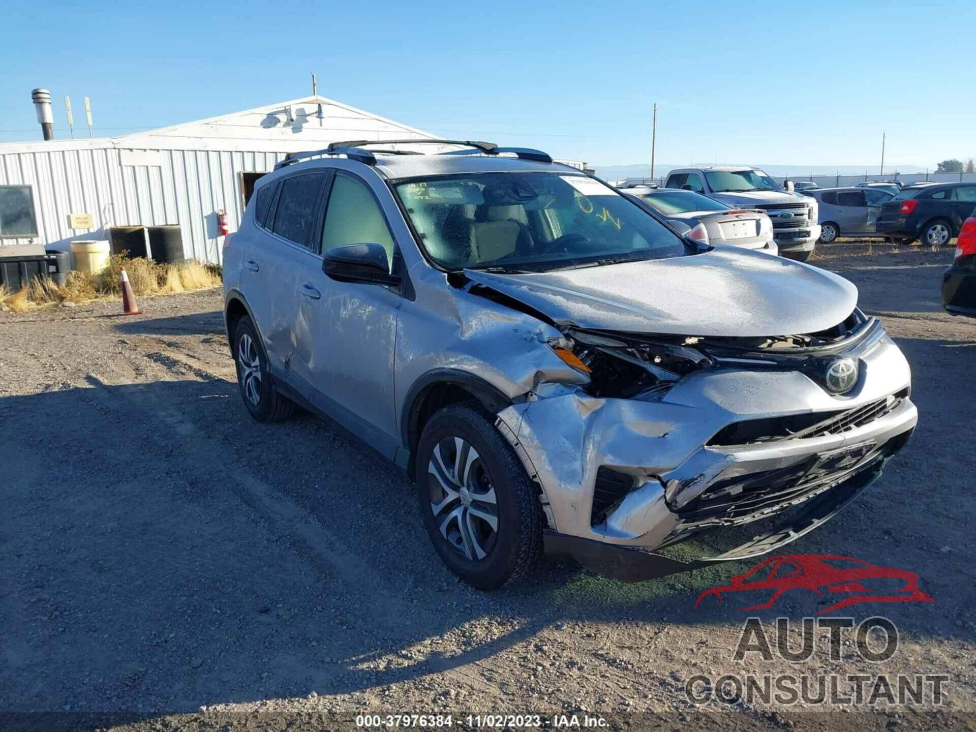 TOYOTA RAV4 2018 - JTMBFREV4JJ198688