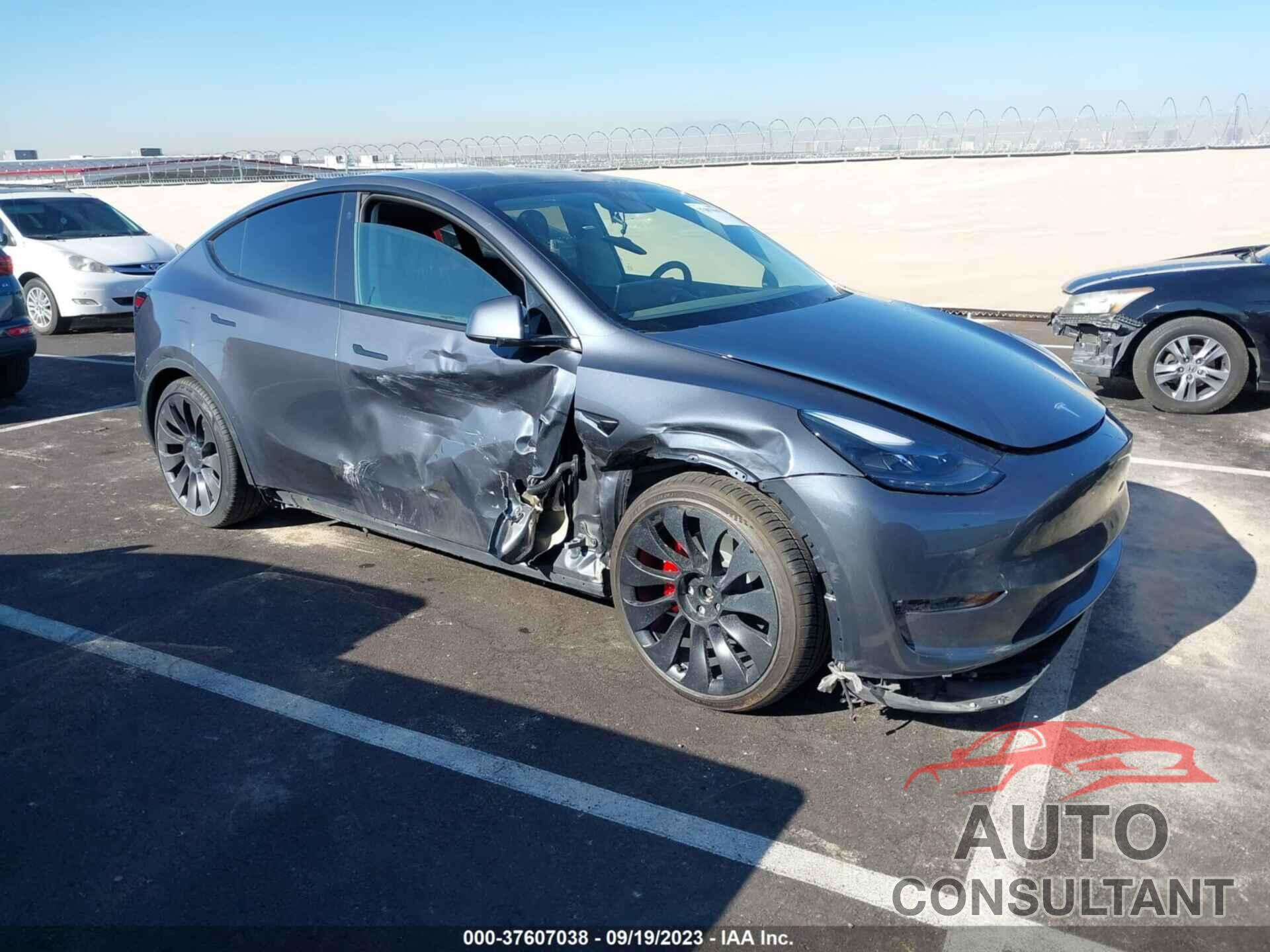 TESLA MODEL Y 2023 - 7SAYGDEF8PF602002