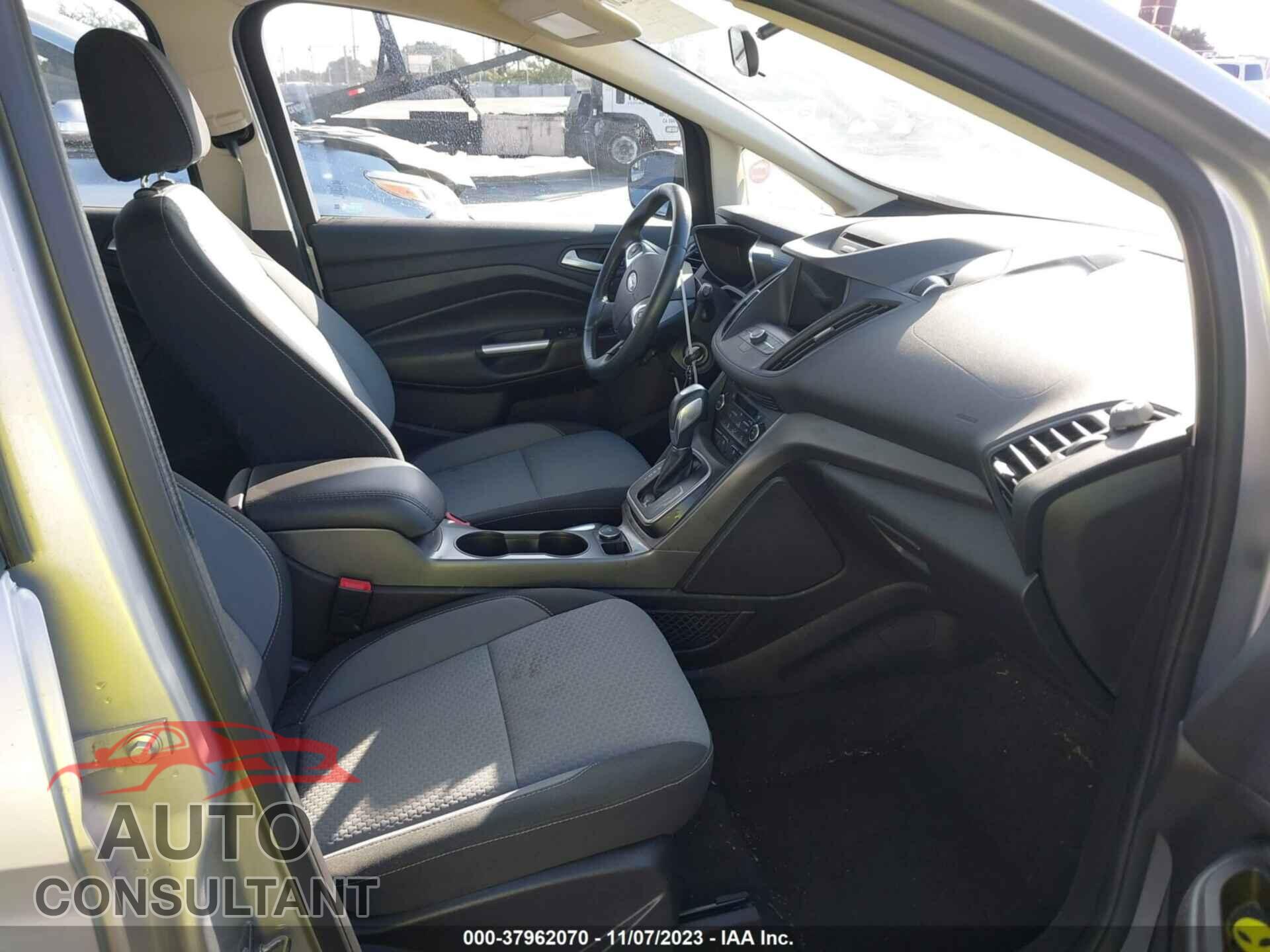 FORD C-MAX HYBRID 2017 - 1FADP5AU3HL102145