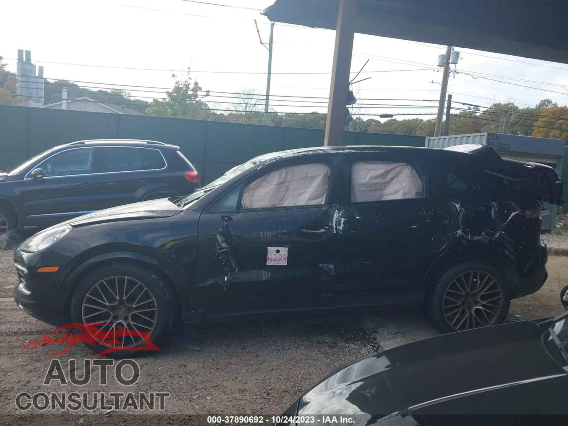 PORSCHE CAYENNE 2023 - WP1AA2AY3PDA02540