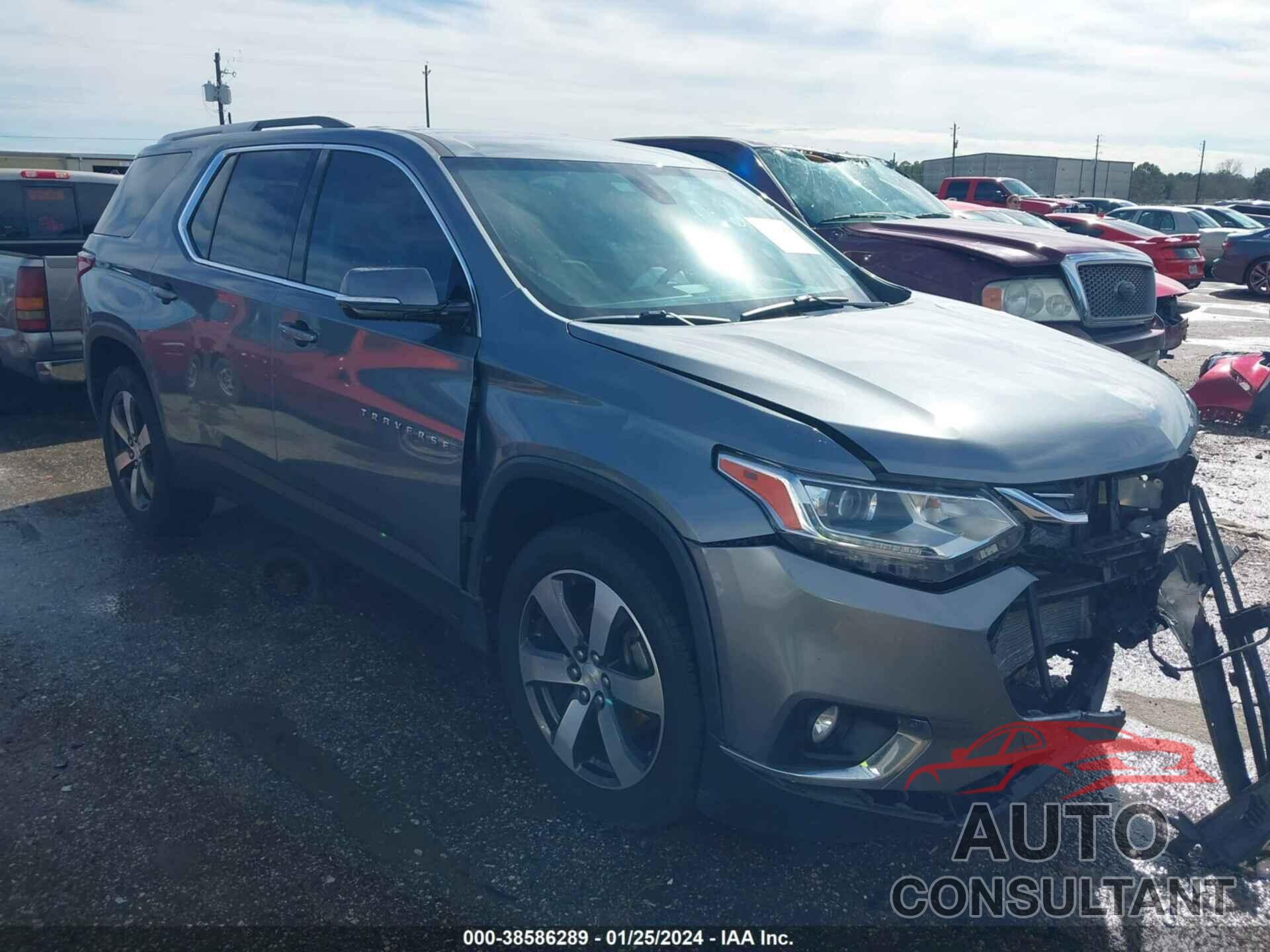 CHEVROLET TRAVERSE 2018 - 1GNERHKW3JJ126495