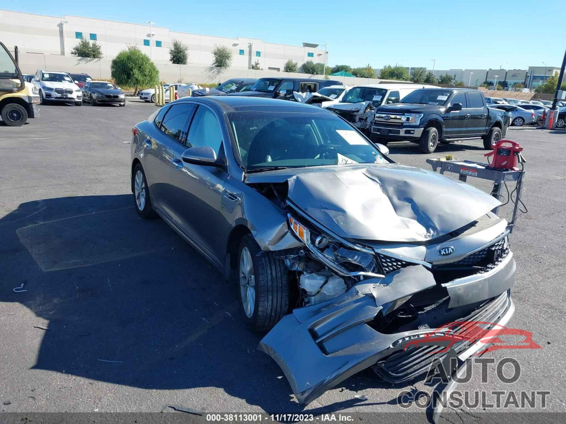 KIA OPTIMA 2017 - 5XXGU4L38HG136256