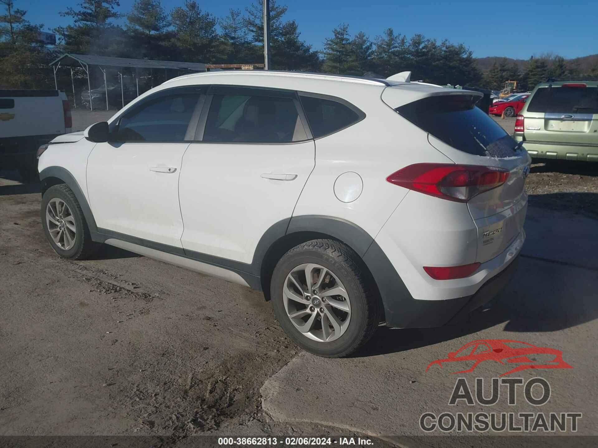 HYUNDAI TUCSON 2018 - KM8J3CA40JU676579