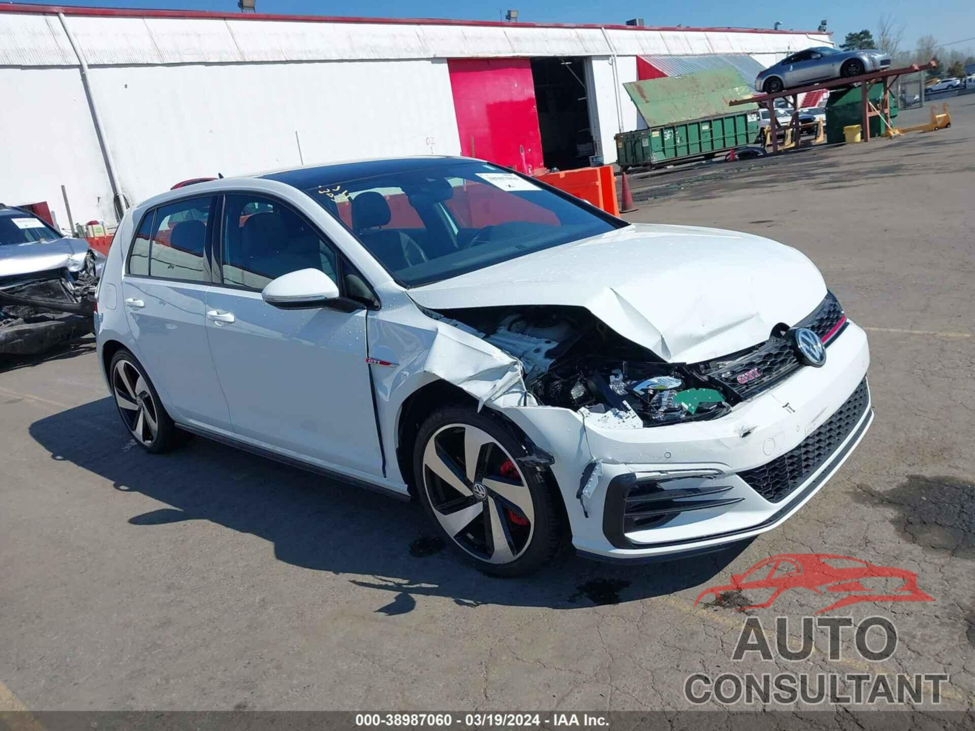 VOLKSWAGEN GOLF GTI 2019 - 3VW6T7AU3KM029565
